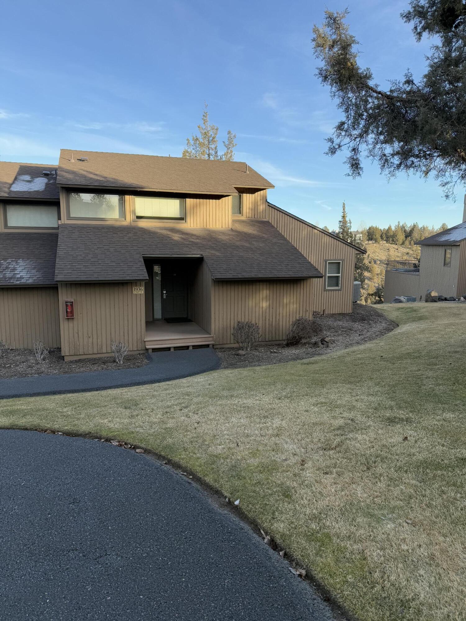 1936 Redtail Hawk Drive, Rv39a — photo