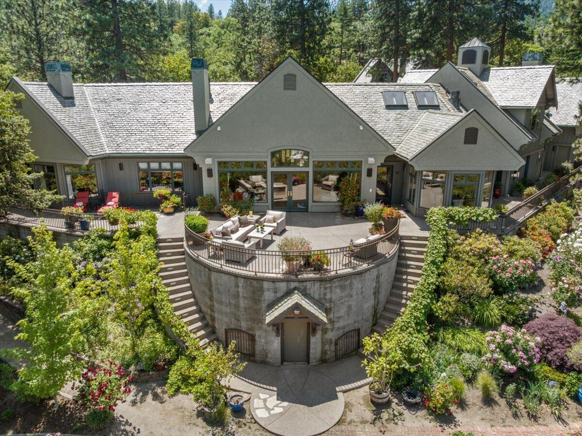 500 Ashland Loop Road — photo