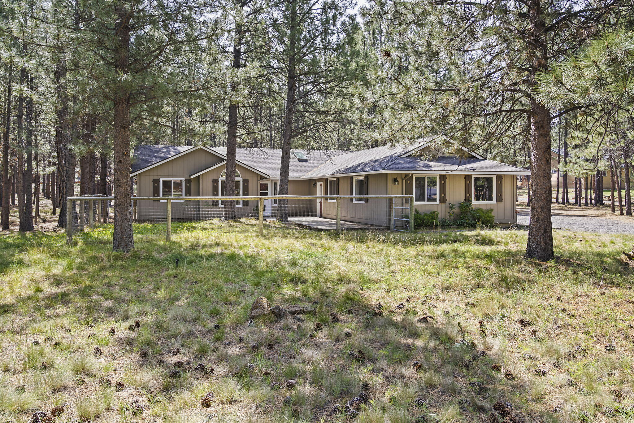 14485 Mountain View Loop — photo