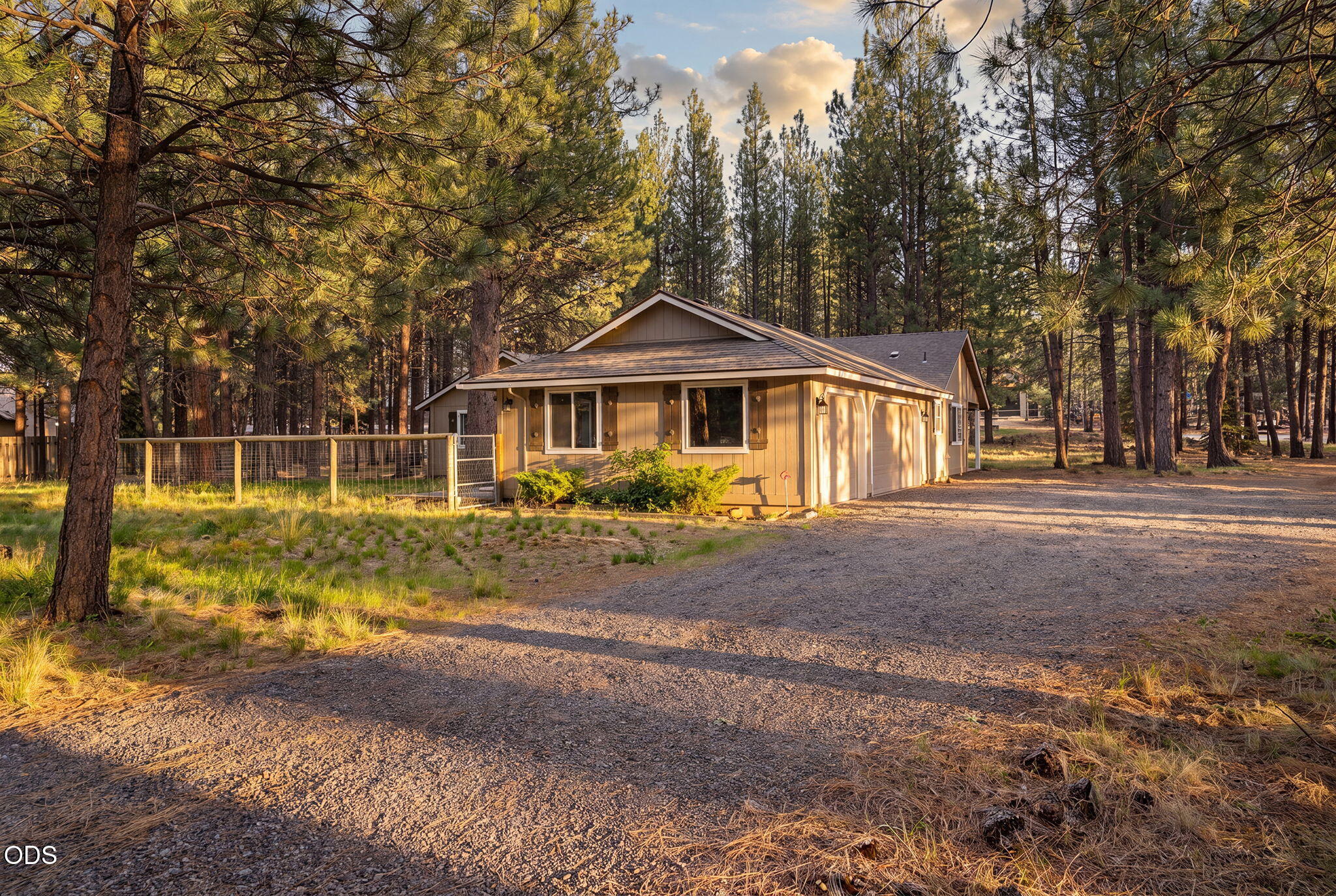 14485 Mountain View Loop, Sisters, OR 97759 — photo 2