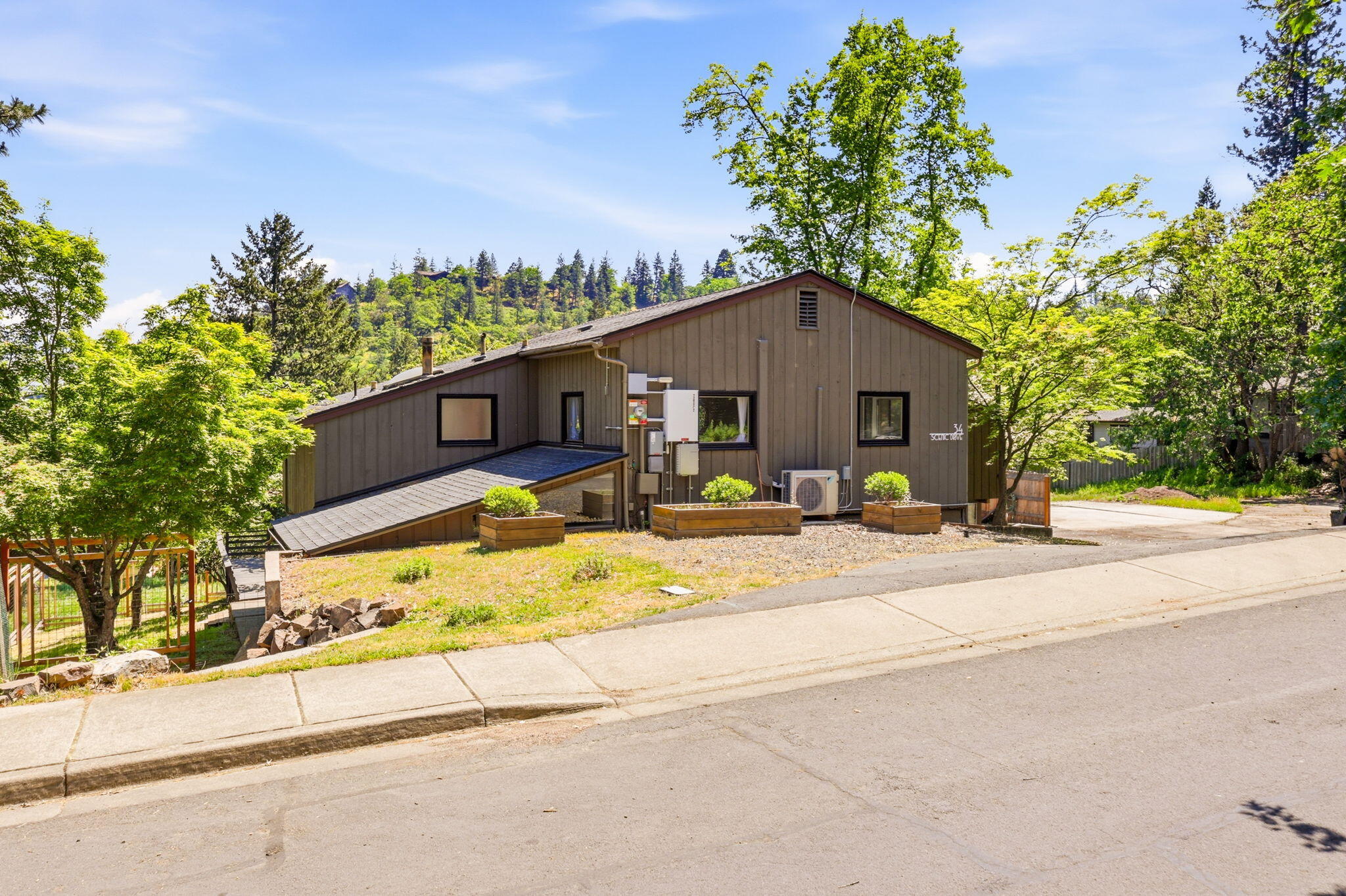 34 Scenic Drive — photo