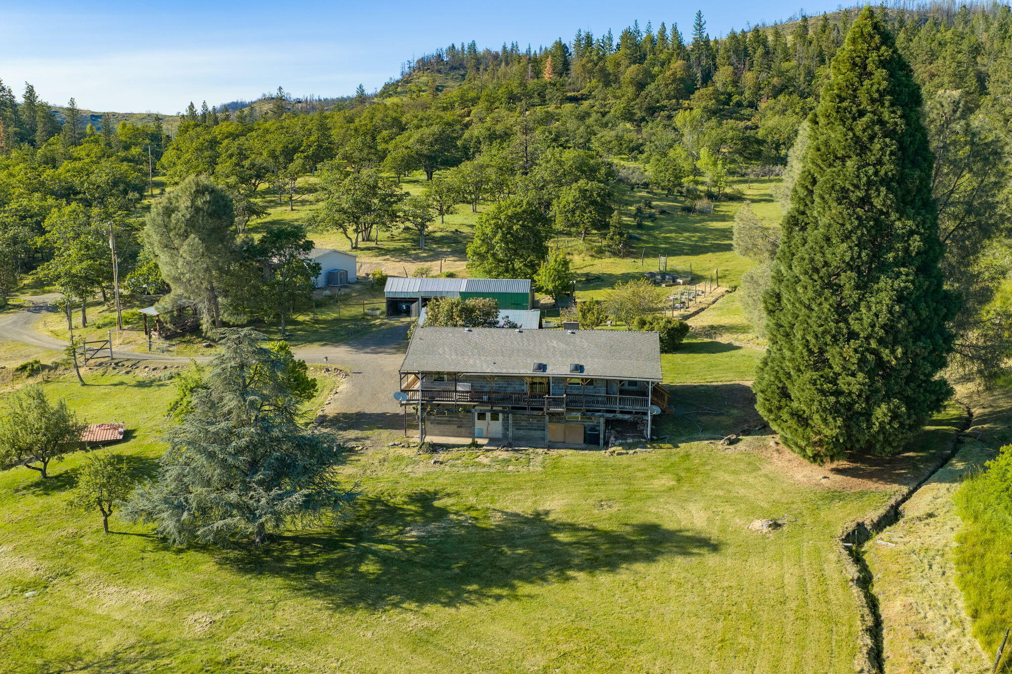 2444 Gardner Road, Eagle Point, OR 97524 — photo 3