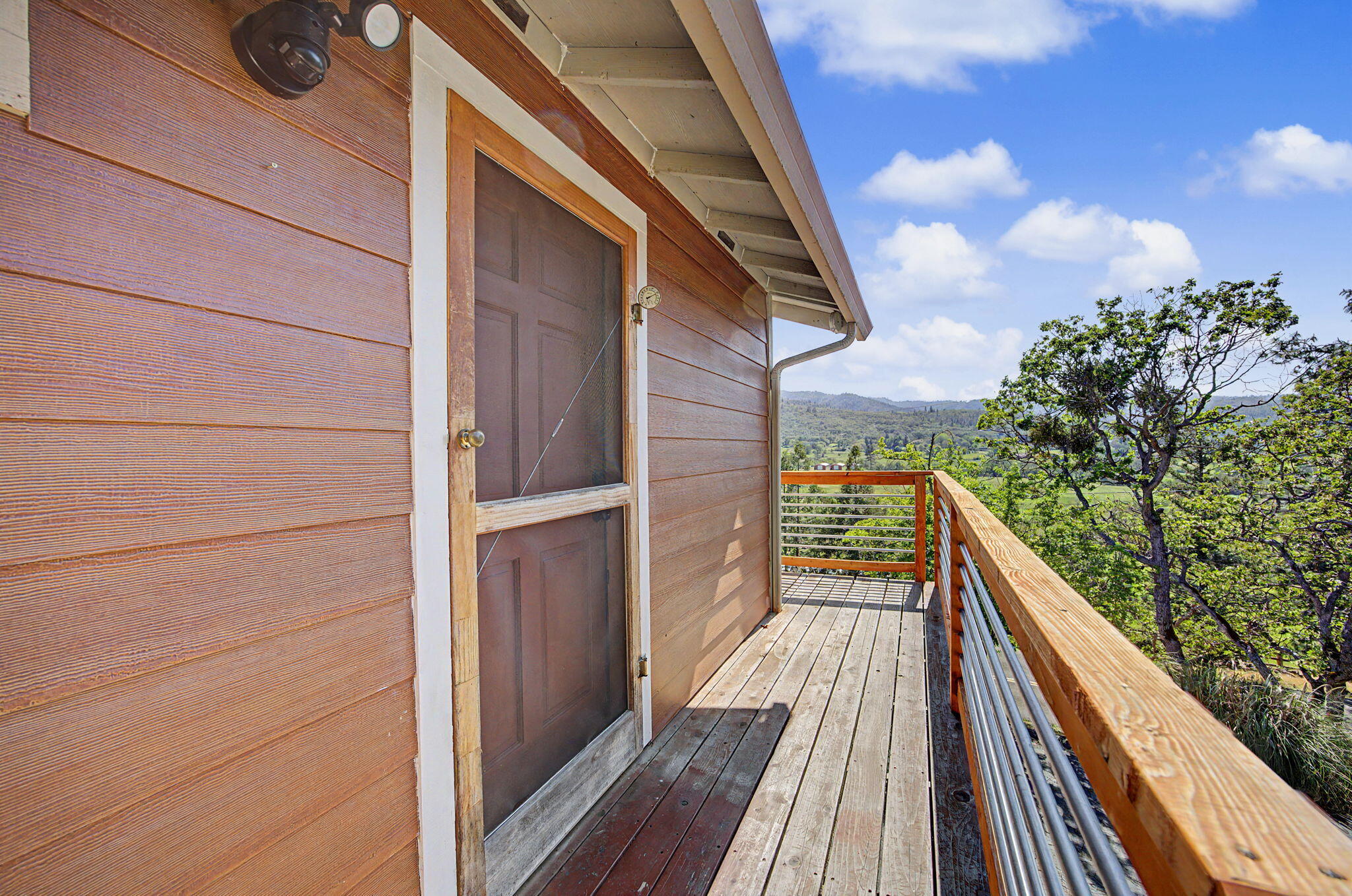 5366 Pioneer Road — photo