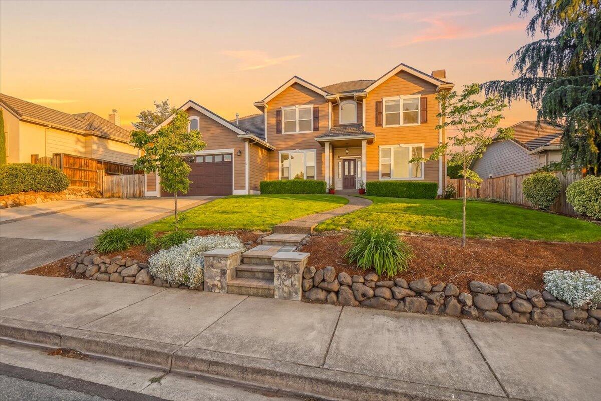 2258 Gene Cameron Way — photo