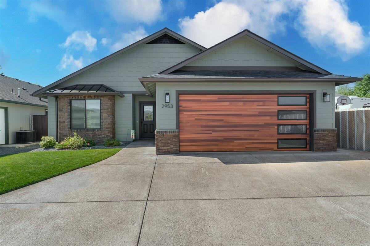 2953 Naples Drive — photo