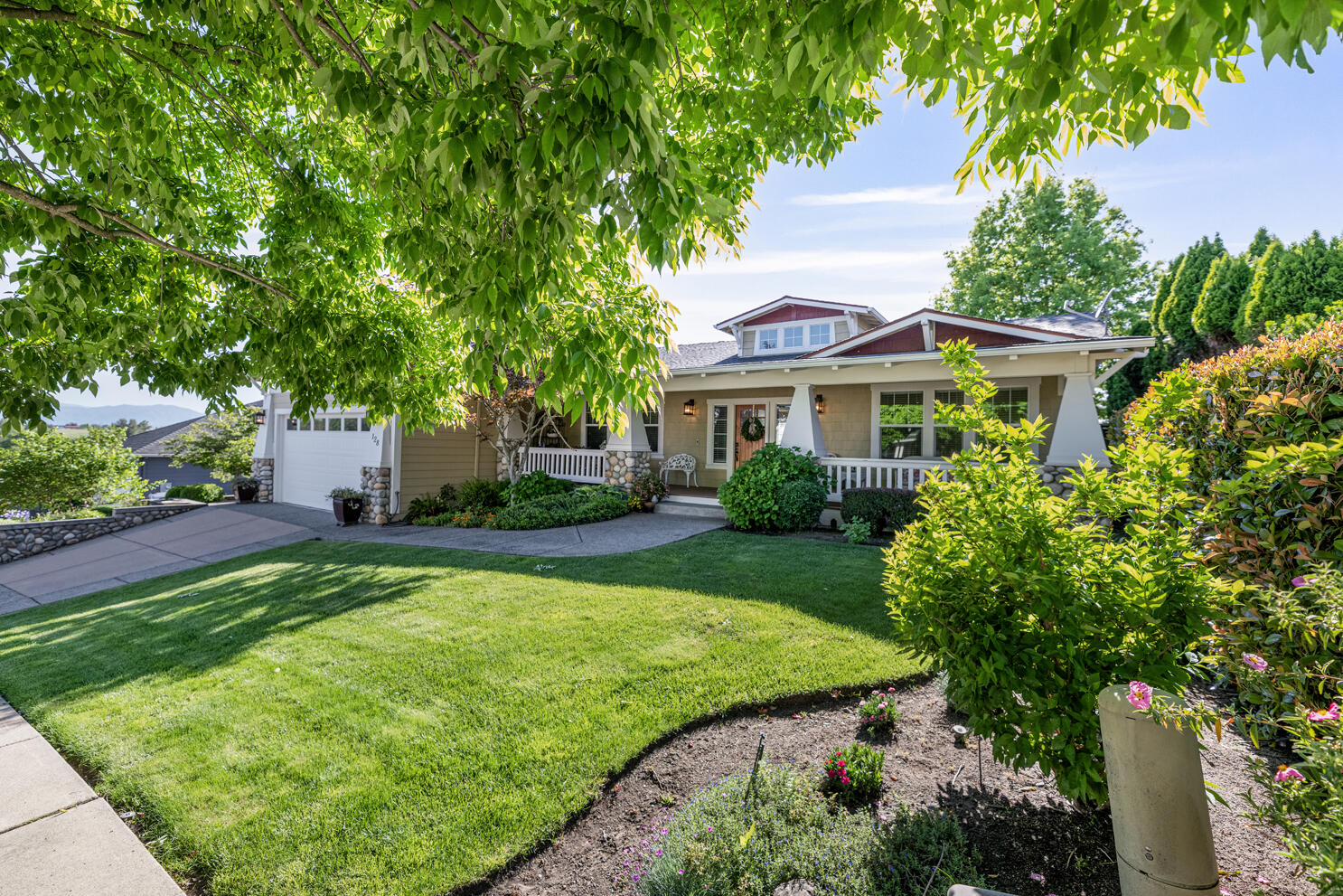 128 Oak Point Drive, Eagle Point, OR 97524 — photo 3