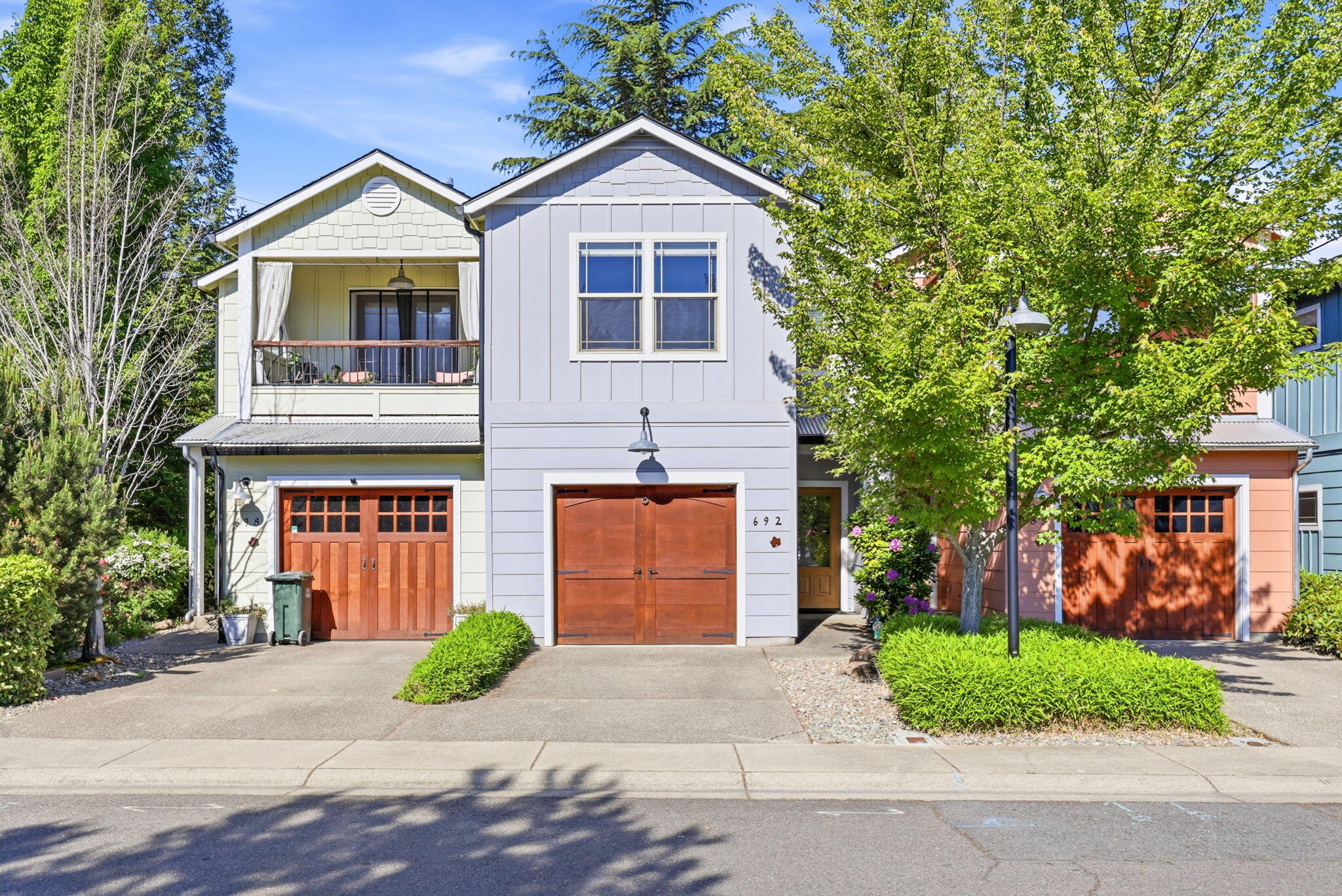 692 SE Vine Maple Lane — photo