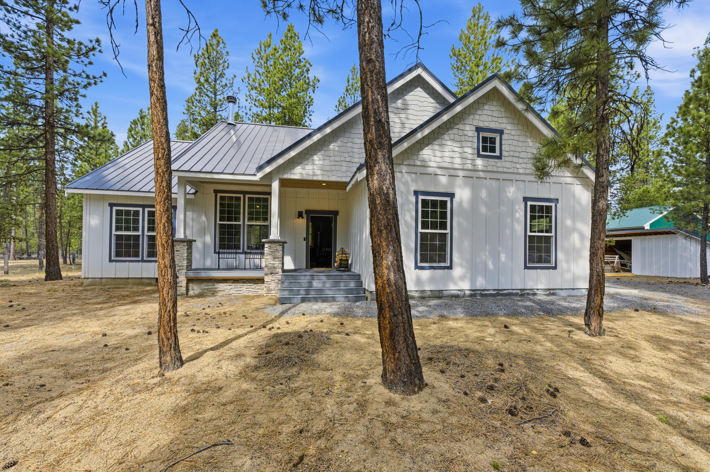 51795 Pine Loop Drive, La Pine, OR 97739 — photo 2