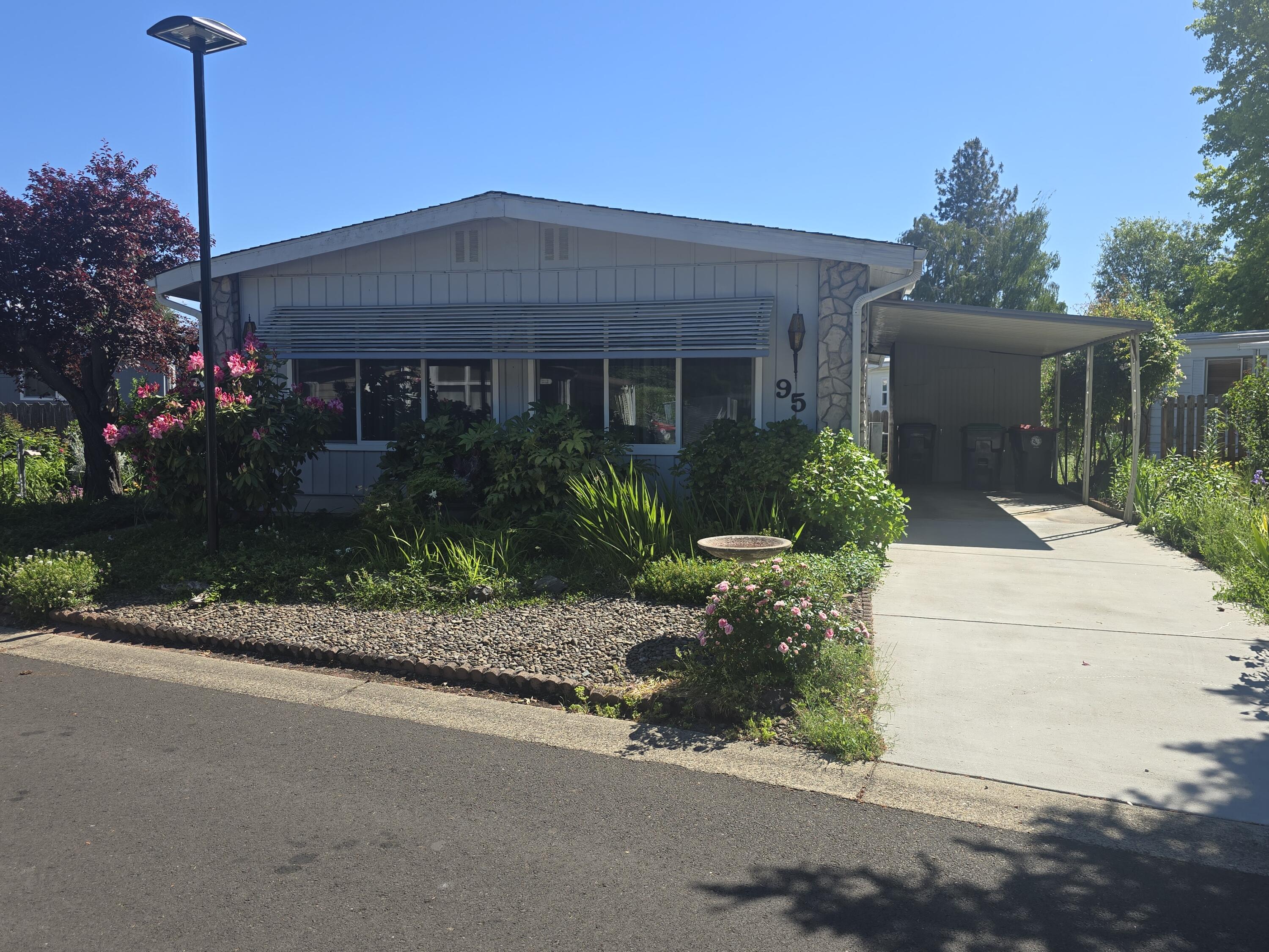 3431 S Pacific Highway, Spc 95 — photo