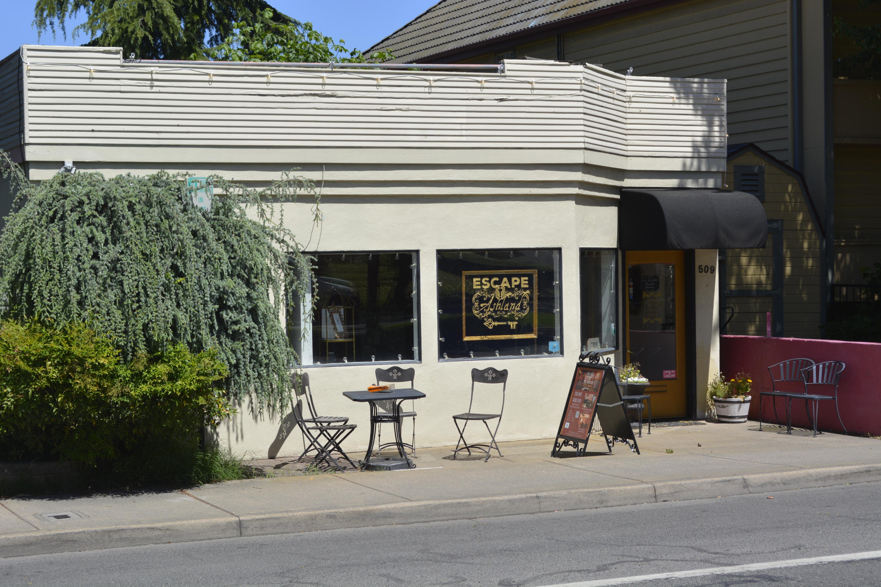 509 Siskiyou Boulevard — photo