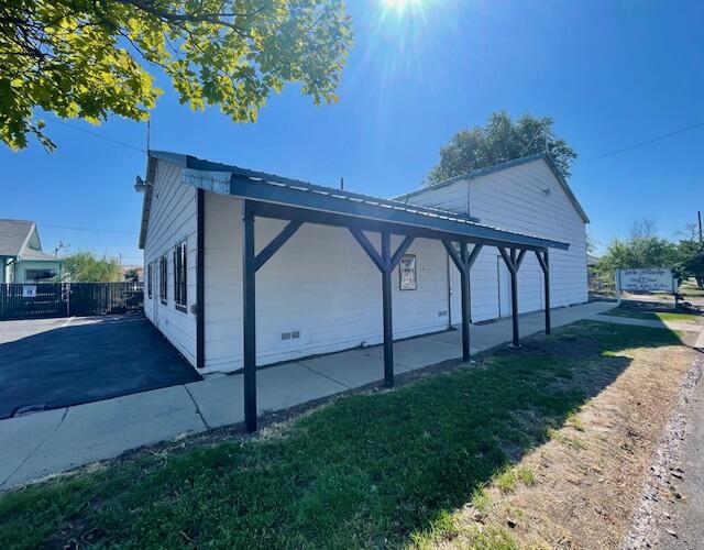 1313 Owens Street — photo