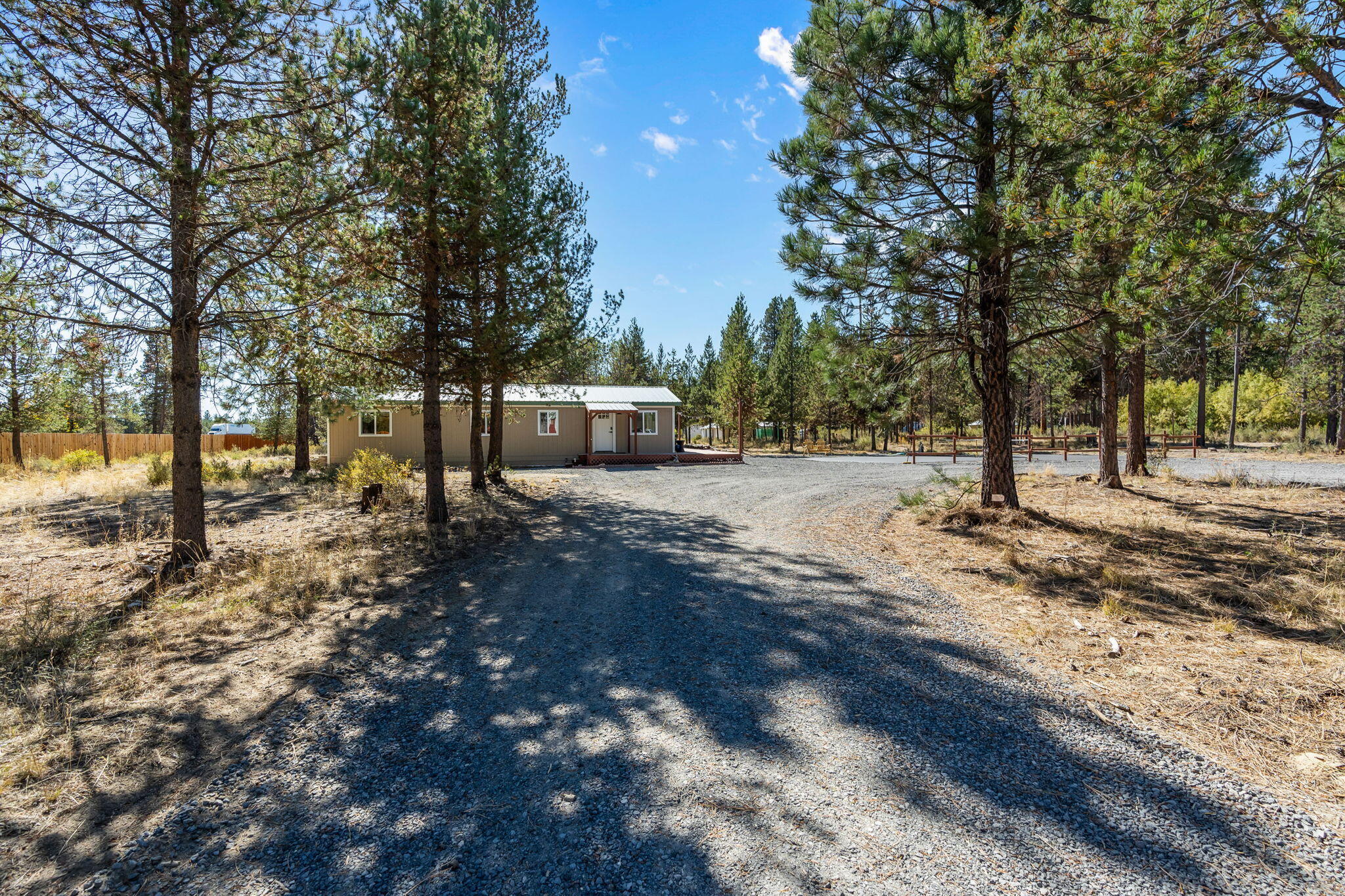 102 Hackett Drive, La Pine, OR 97739 — photo 3