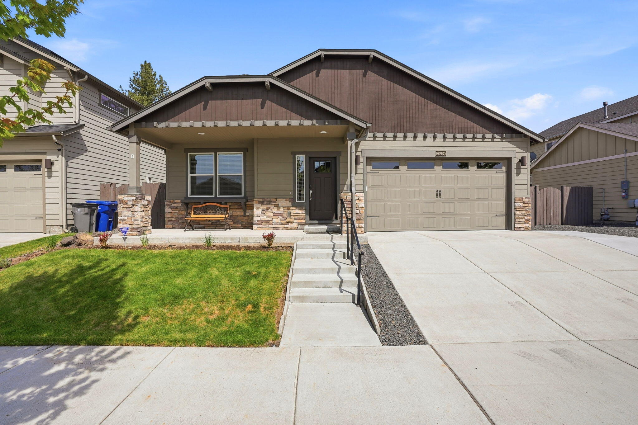 60930 SE Sweet Pea Drive — photo