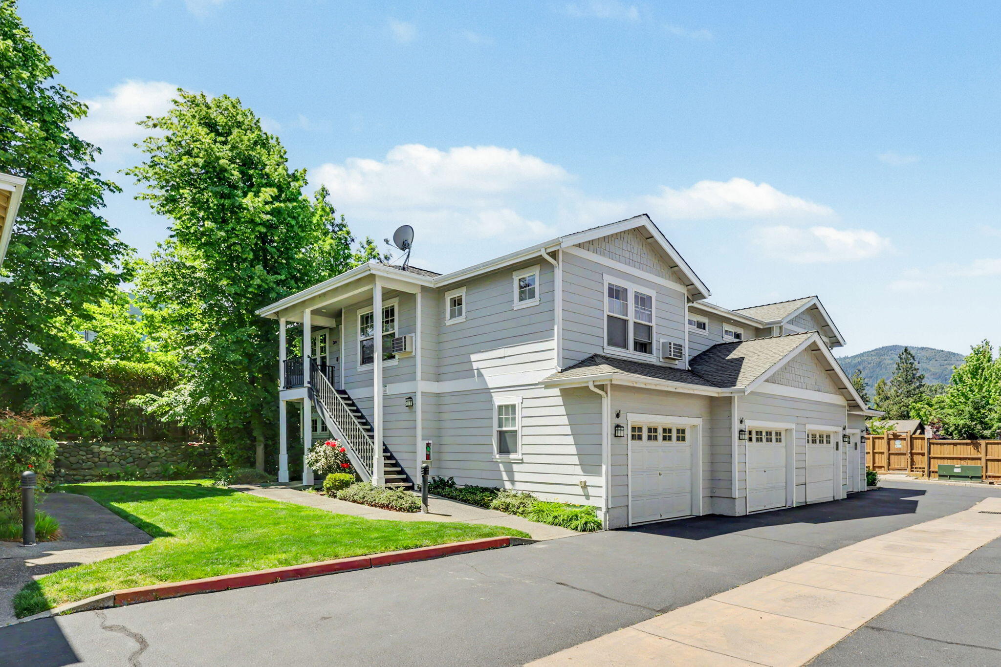 2214 McCall Drive — photo