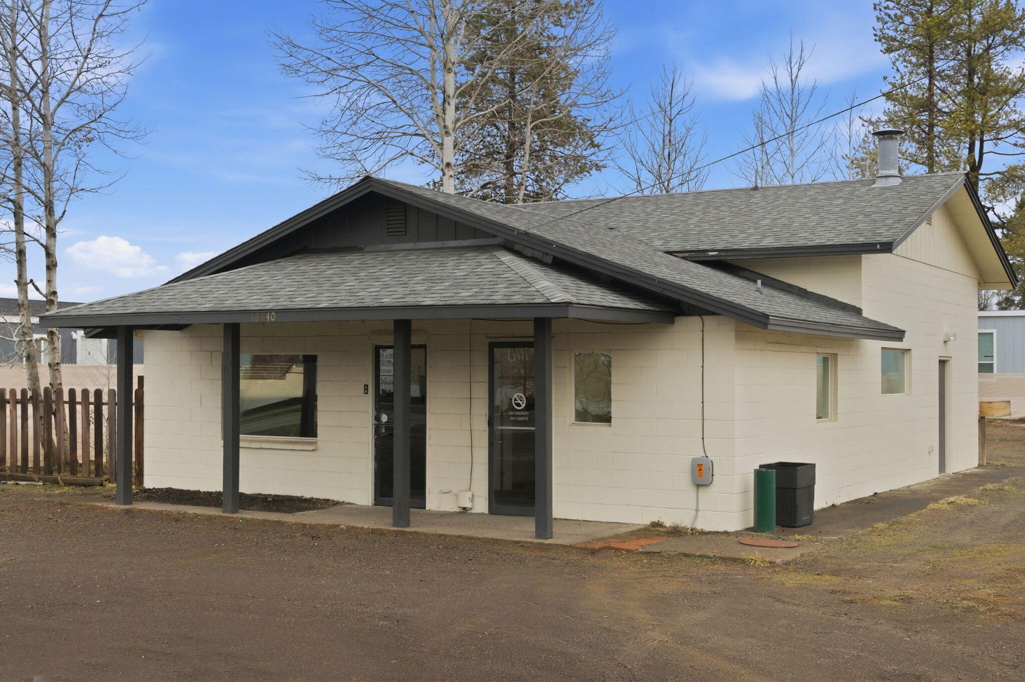 16440 Finley Butte Road — photo