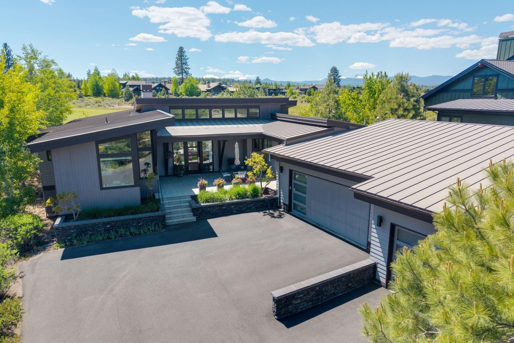 61487 Hackleman Court — photo