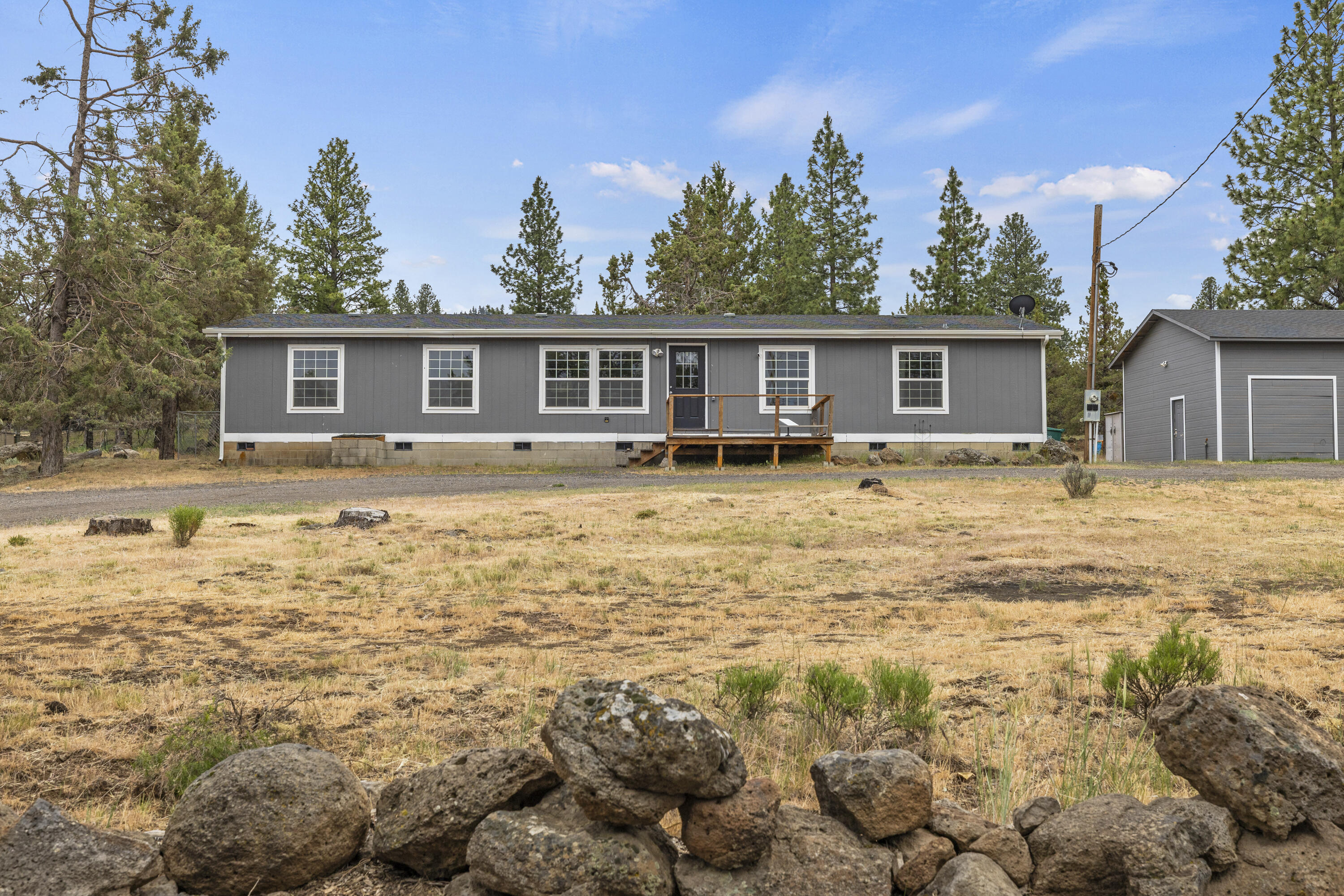 13086 Antler Drive — photo
