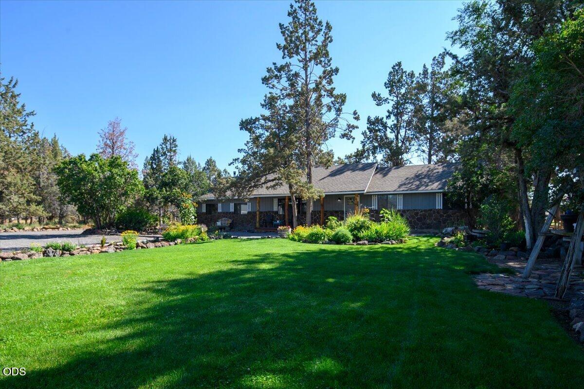 8516 NE 33rd Street — photo