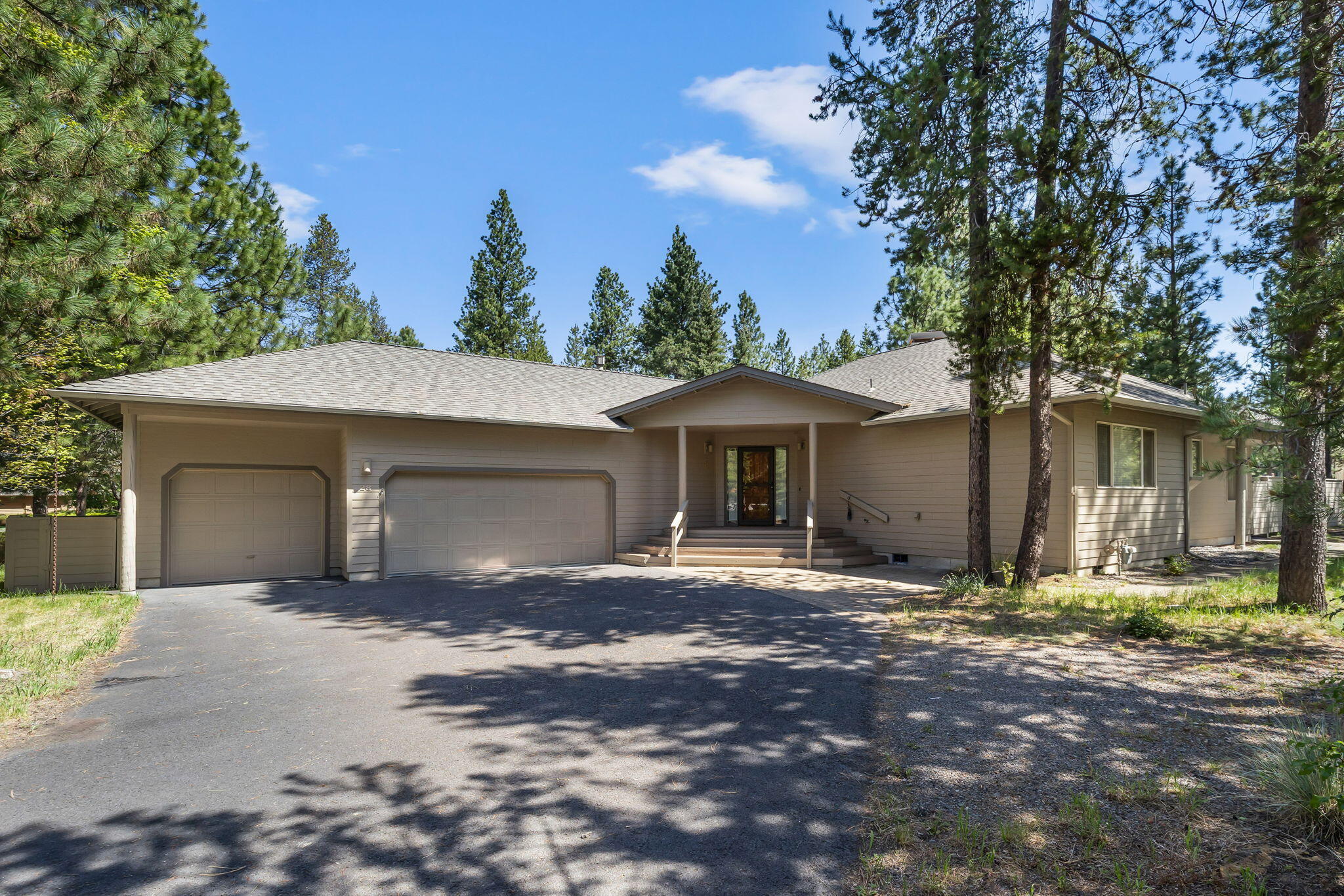 58042 Siskin Lane — photo