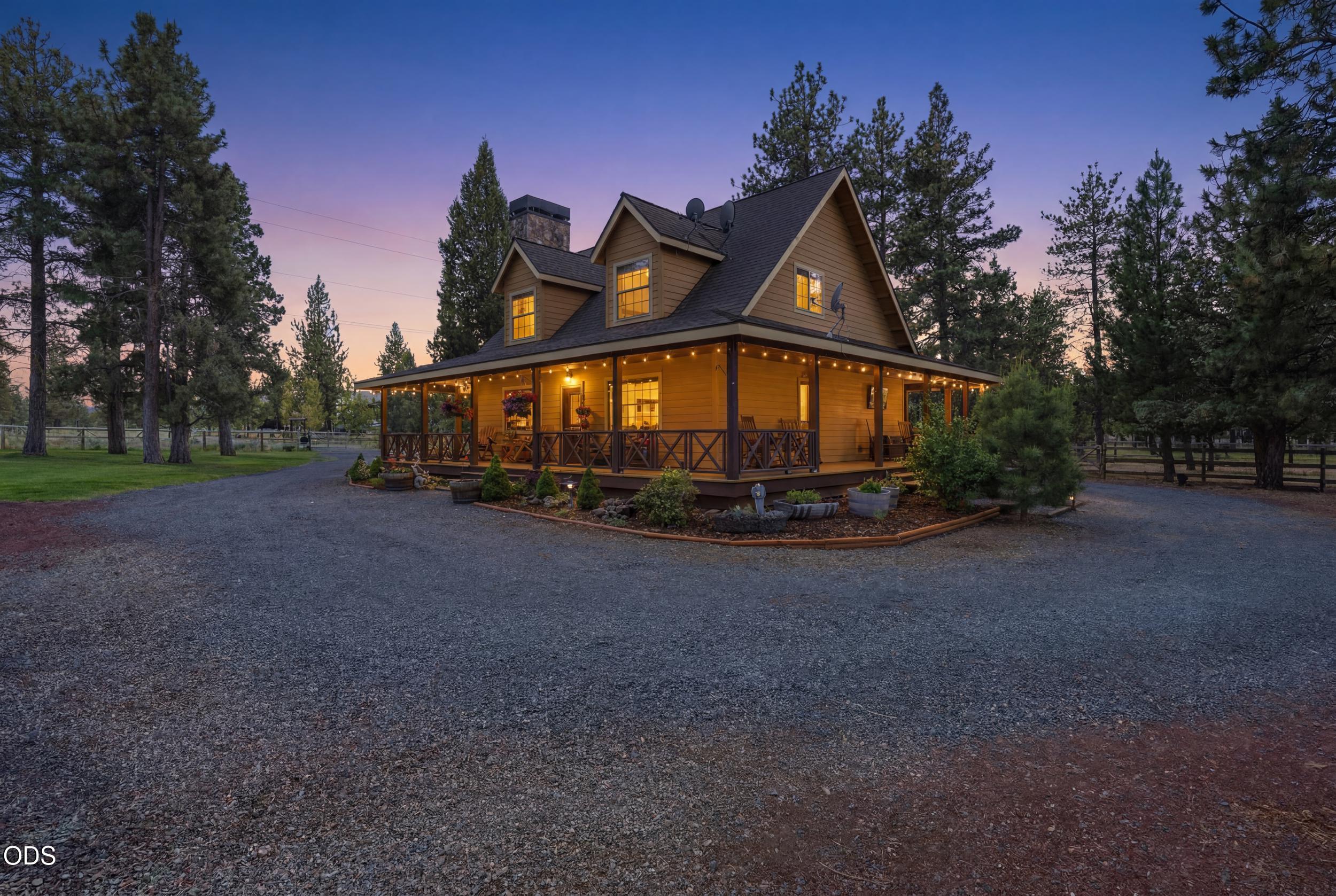 16738 Pine Tree Lane — photo