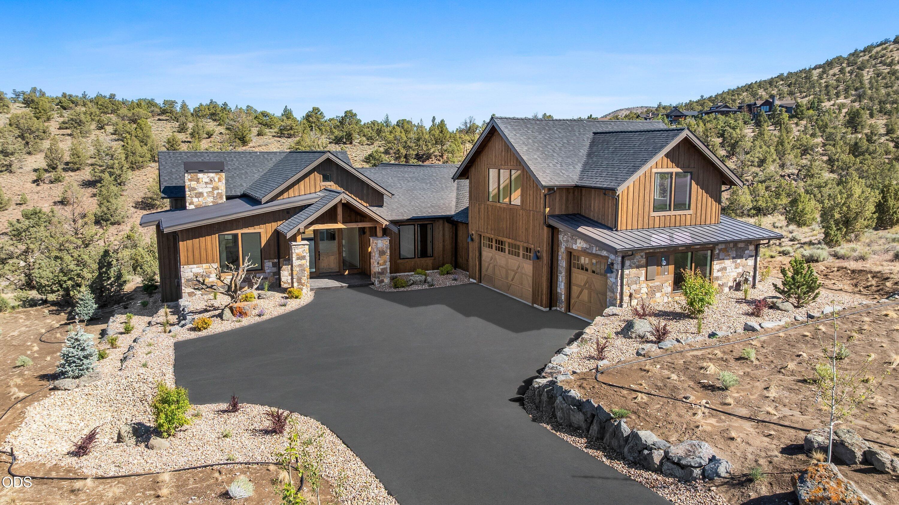 16621 SW Pinnacle Court — photo