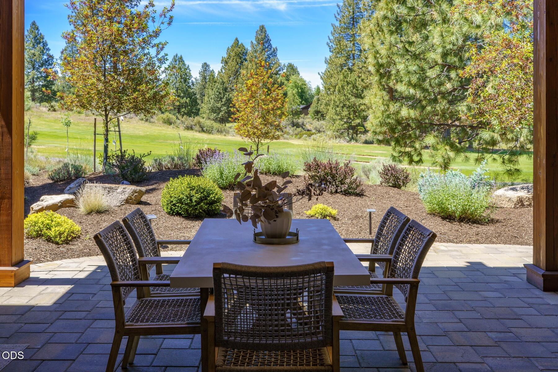 60255 Sunset View Drive — photo