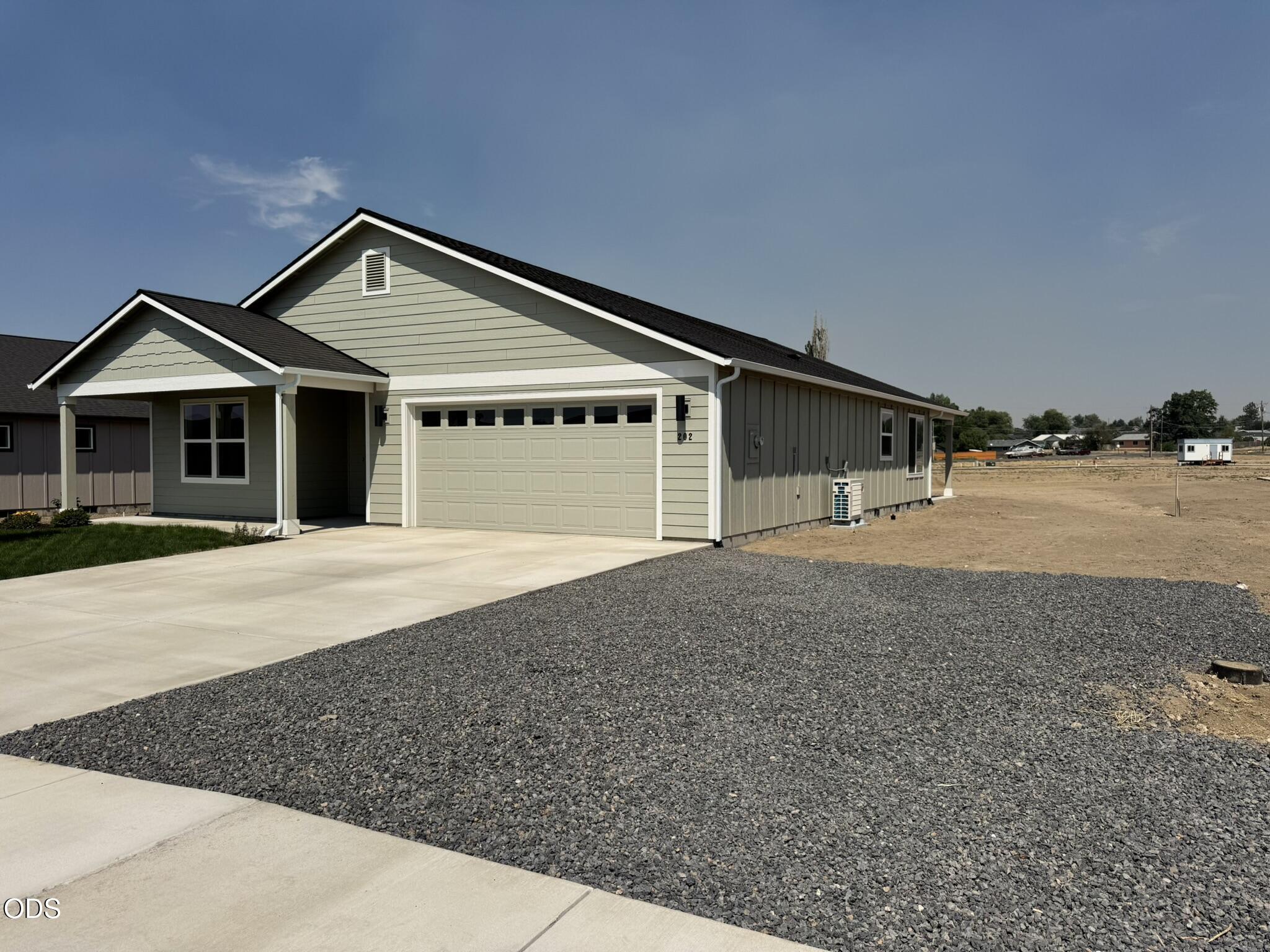202 SE Peppermint Loop, 20, Culver, OR 97734 — photo 2