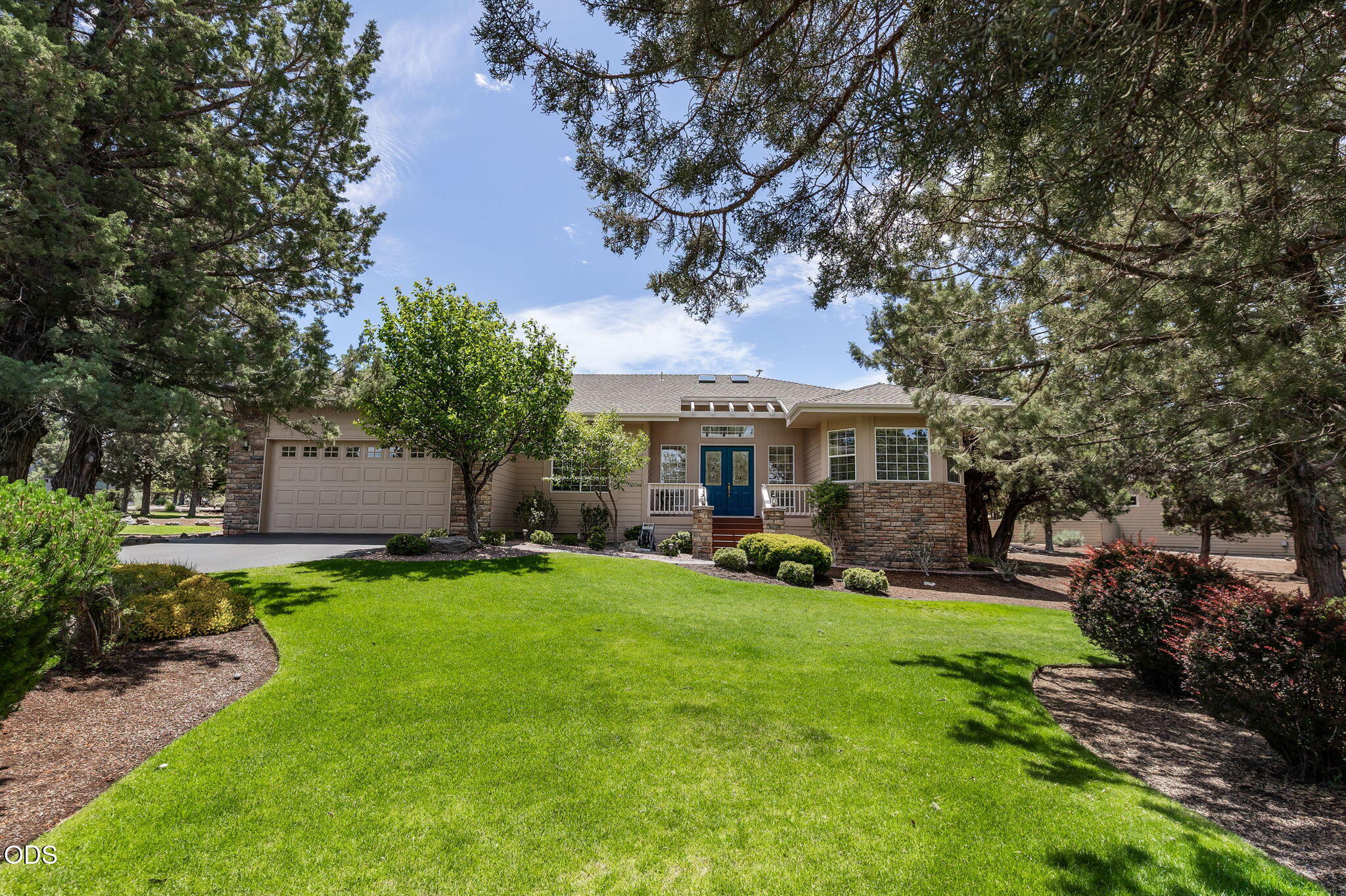8280 Junco Court — photo