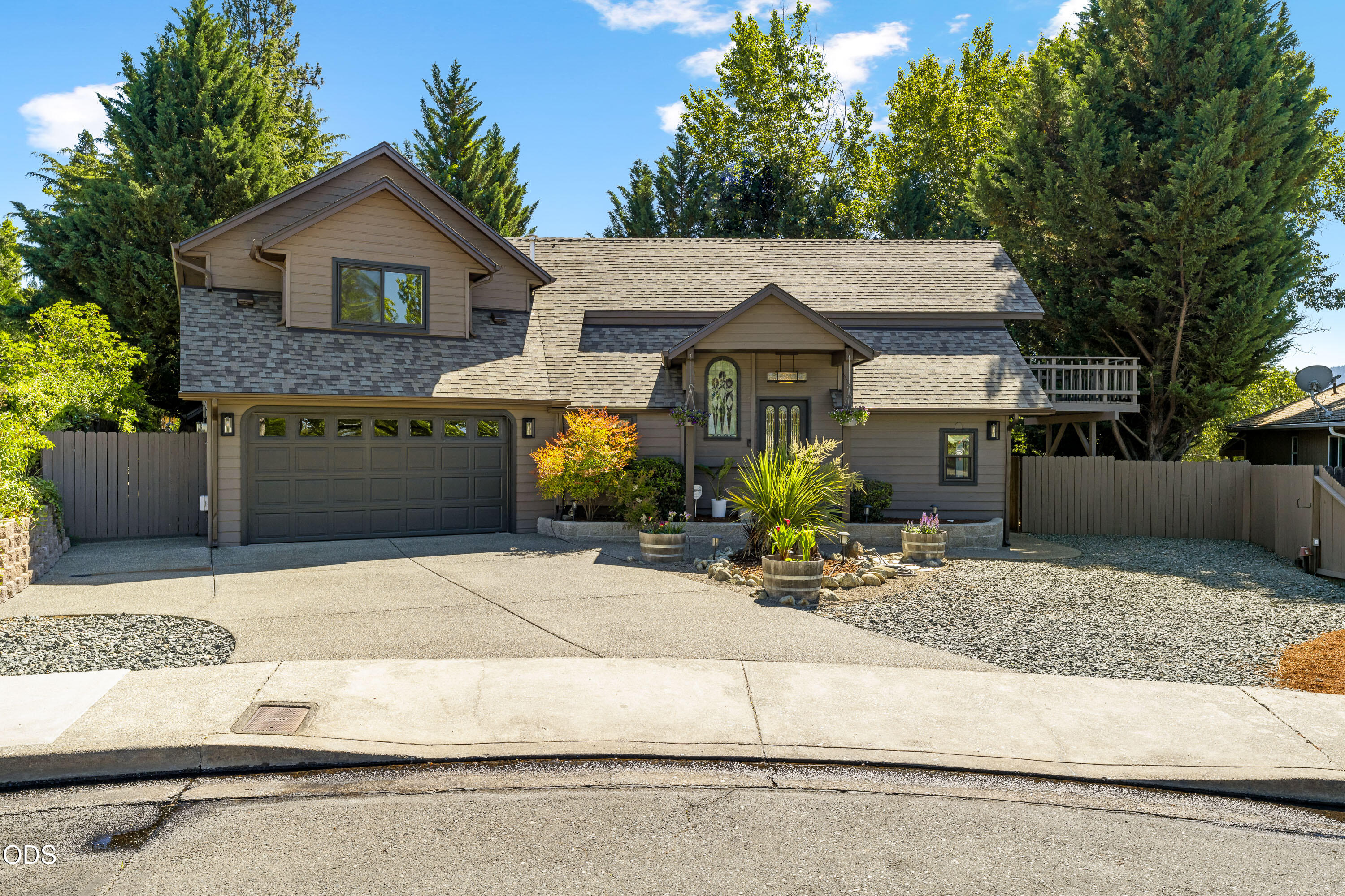 104 NW Dawnhill Court — photo
