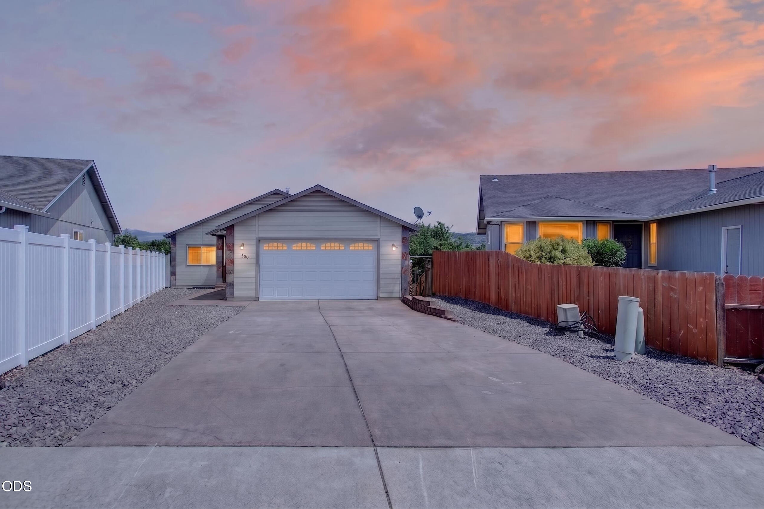 589 N Heights Drive — photo