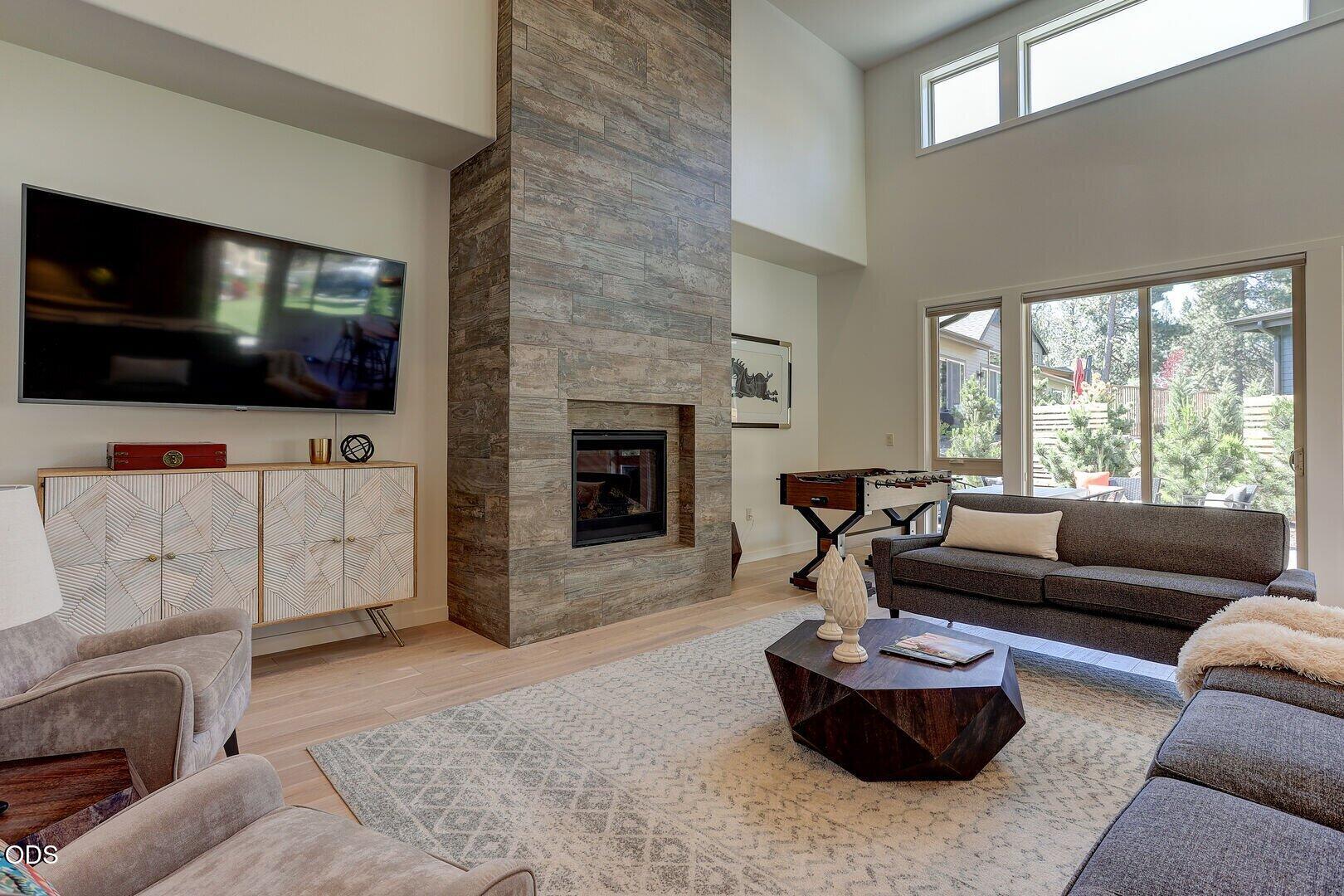 60457 Kangaroo Loop, Bend, OR 97702 — photo 3