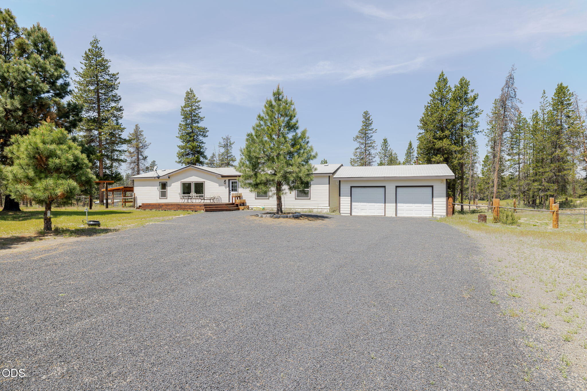 151154 Beal Road — photo