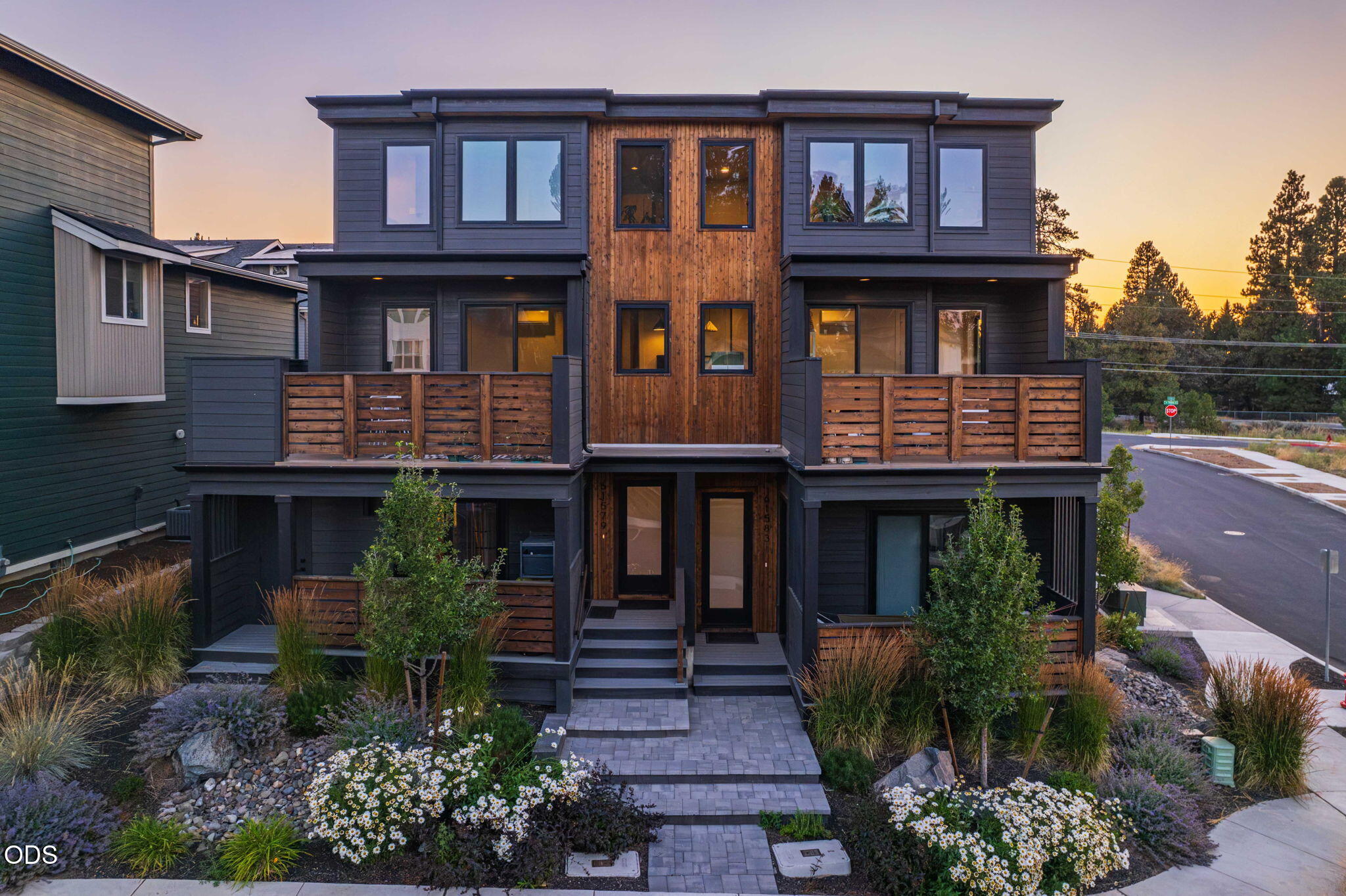 61579 SW Riverwalk Lane — photo