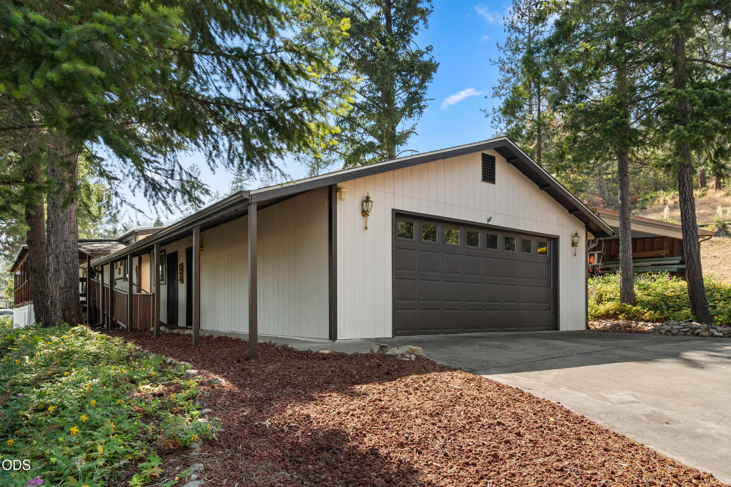 5648 Foothill Boulevard, Spc 3 — photo