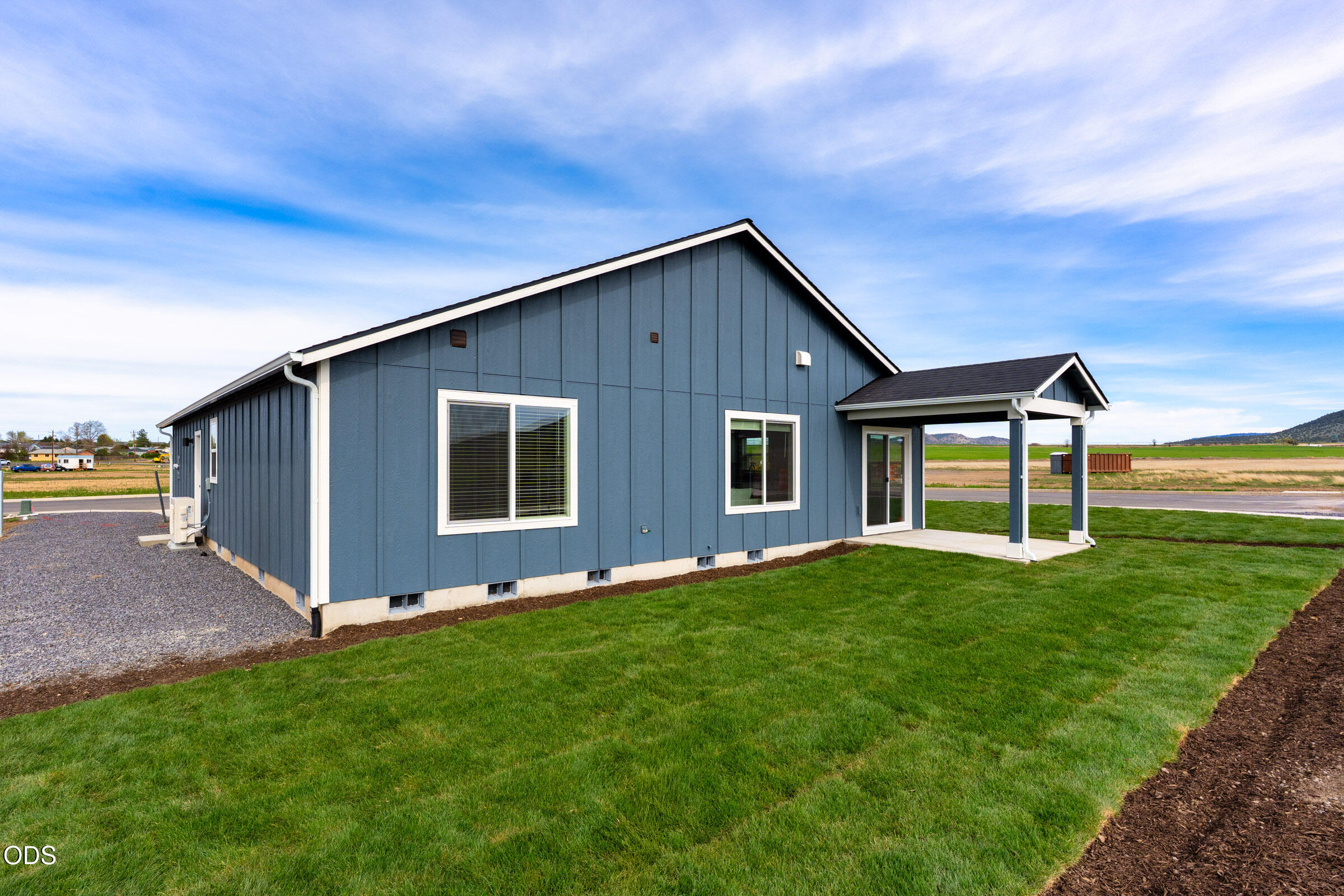 201 SE Peppermint Loop, Culver, OR 97734 — photo 3