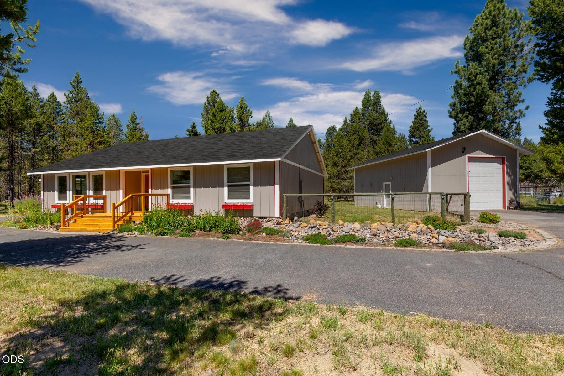 55219 Lazy River Drive — photo