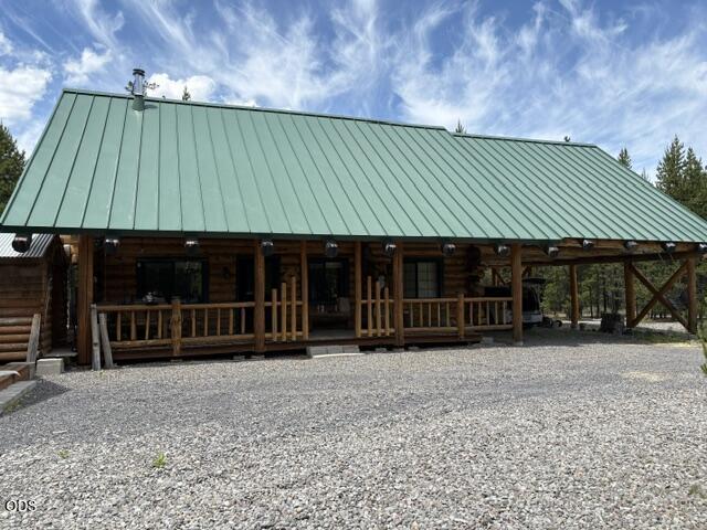 123415 Surveyor Road — photo