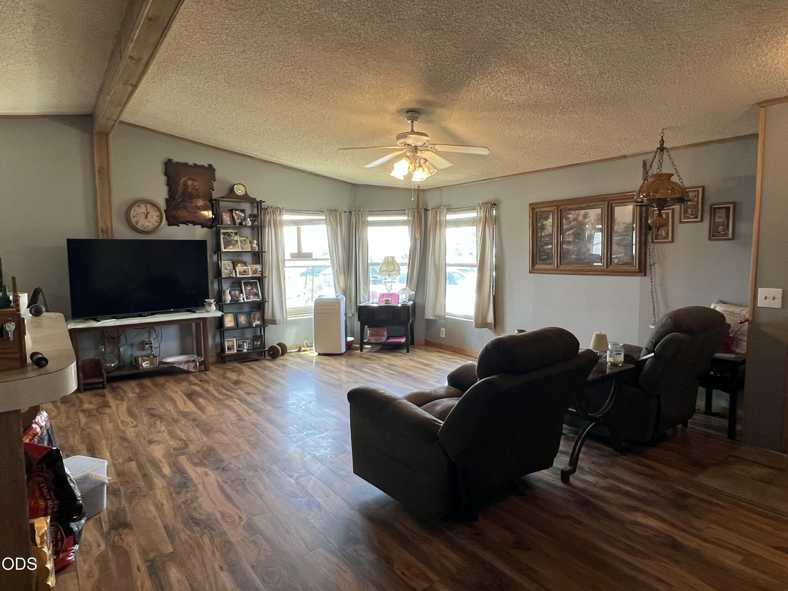 620 E Viewpoint Drive, Culver, OR 97734 — photo 2