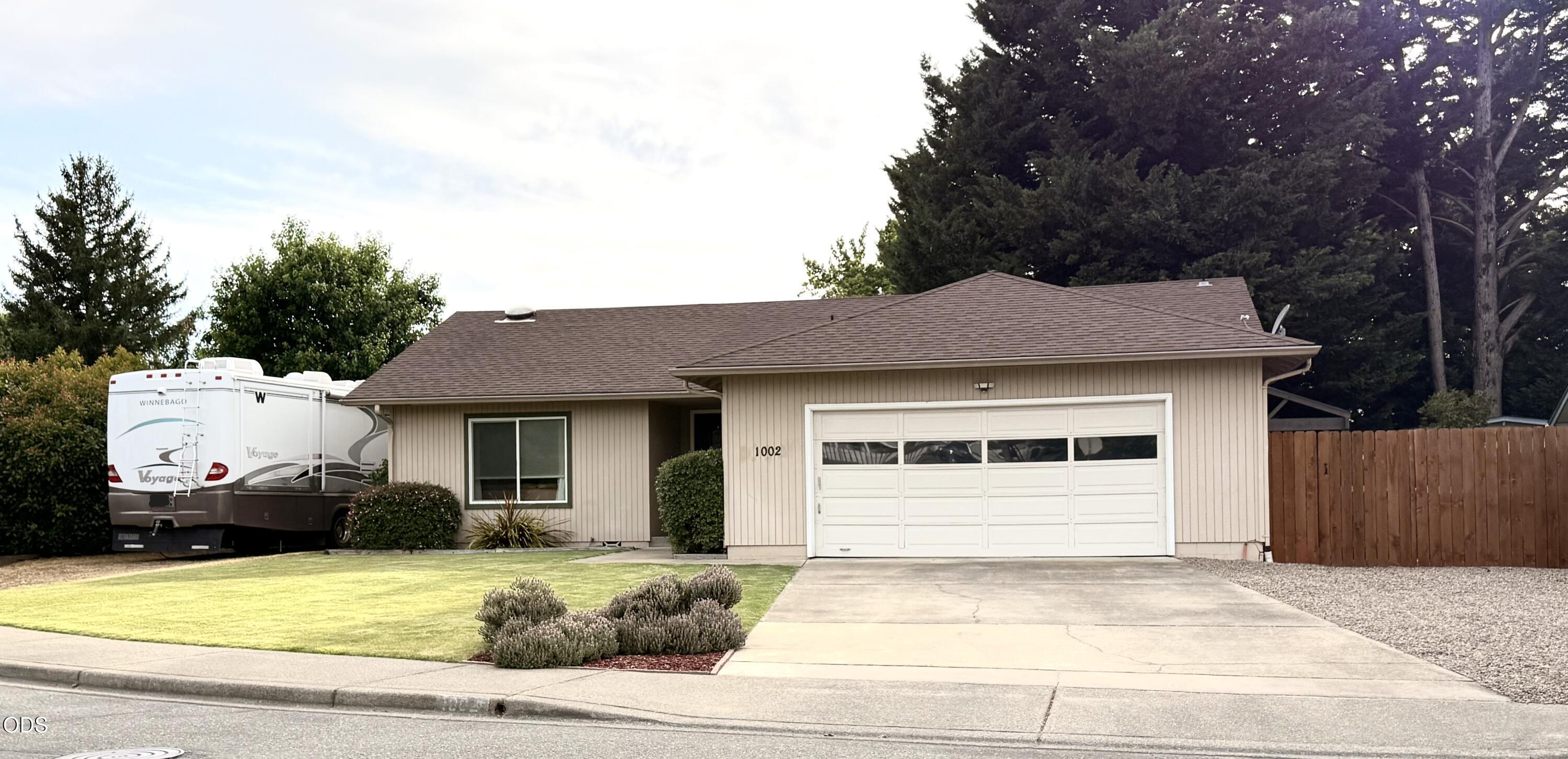 1002 Angler Lane — photo