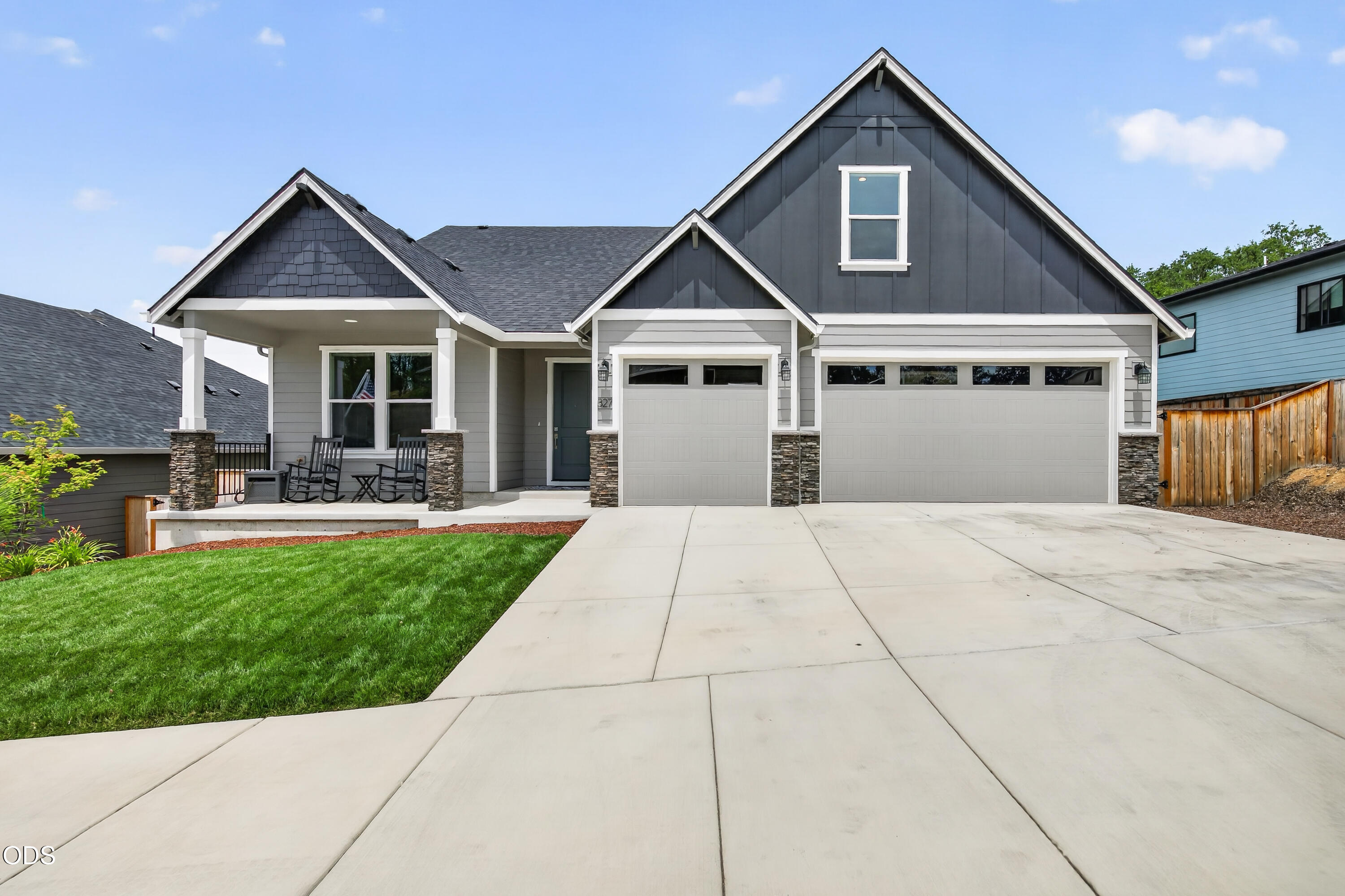 327 Arrowhead Trail — photo