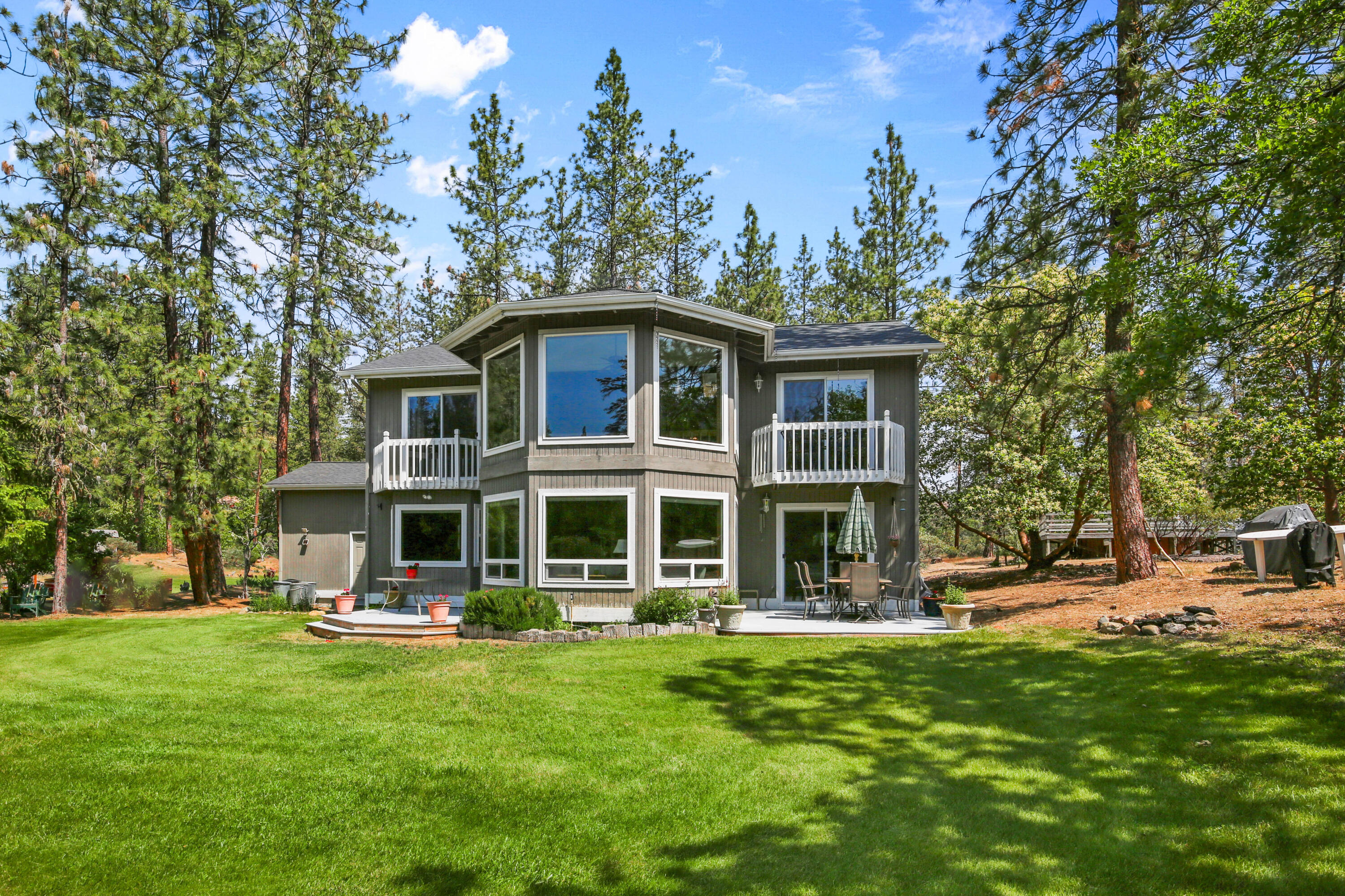 5900 Upper Applegate Road, Jacksonville, OR 97530 — photo 2