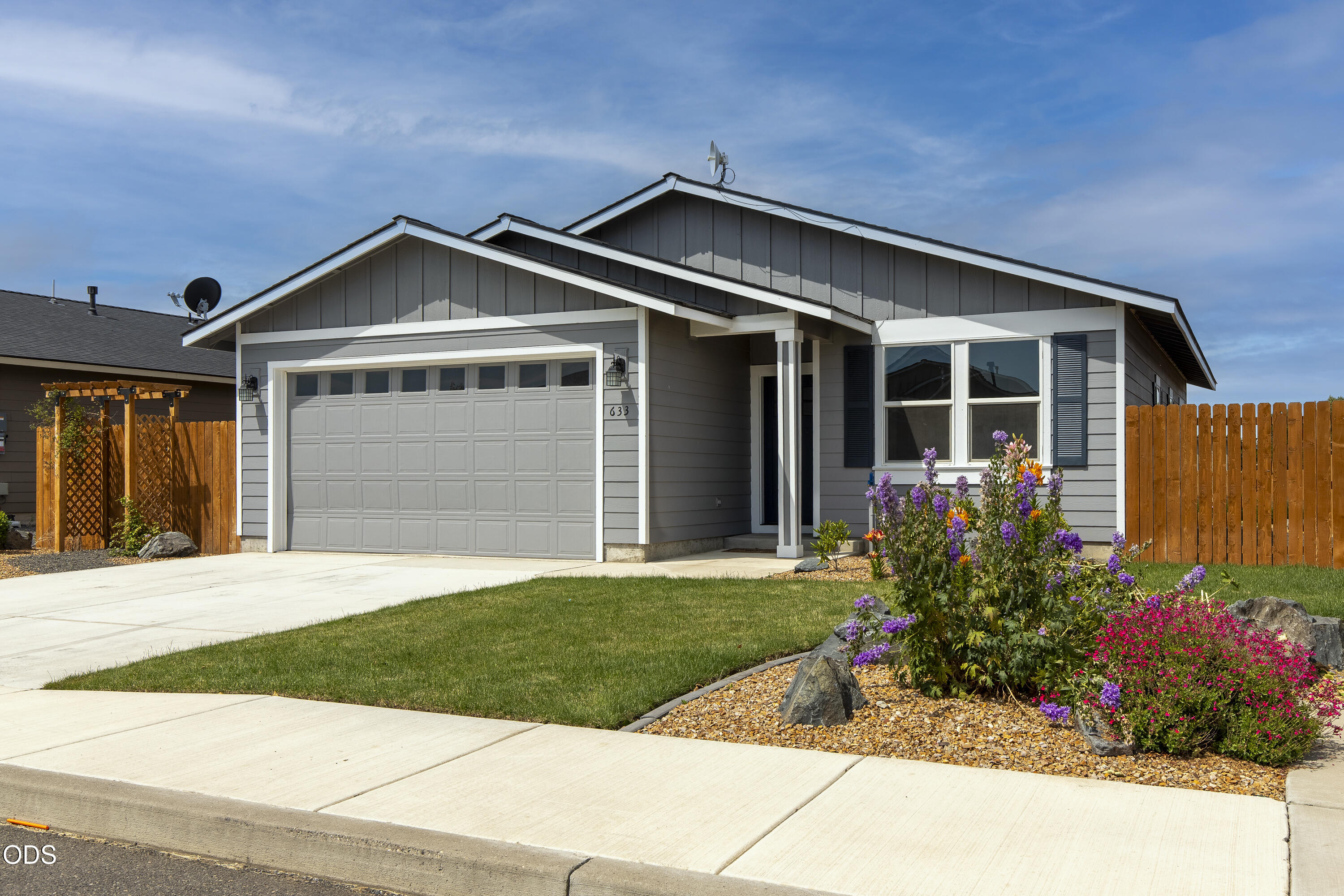 633 Patriot Drive — photo