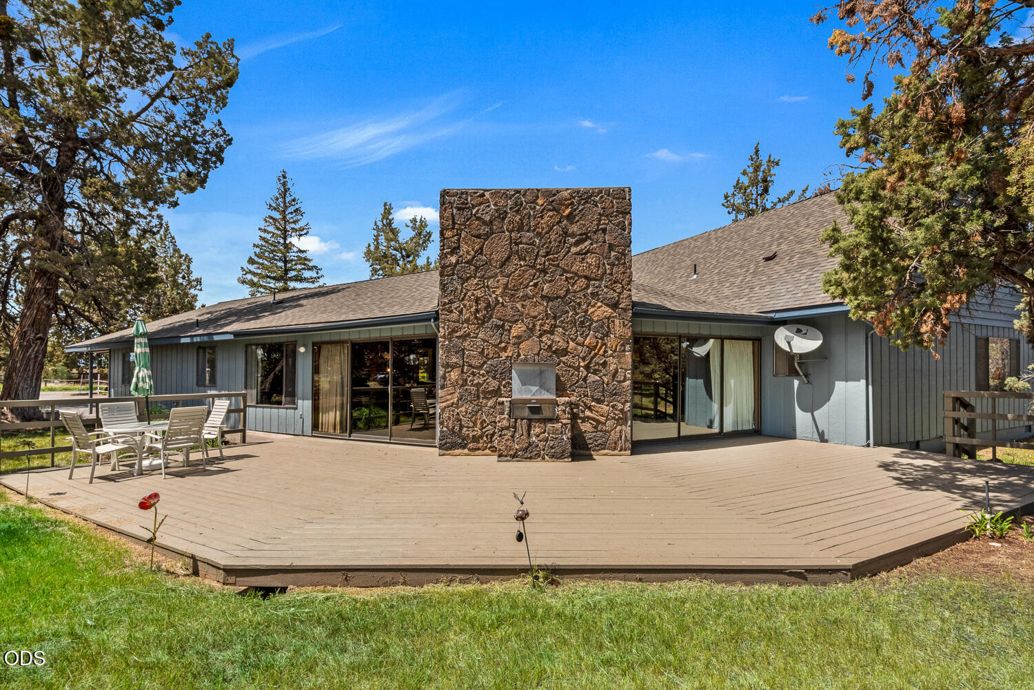 63510 Gentry Loop, Bend, OR 97701 — photo 2