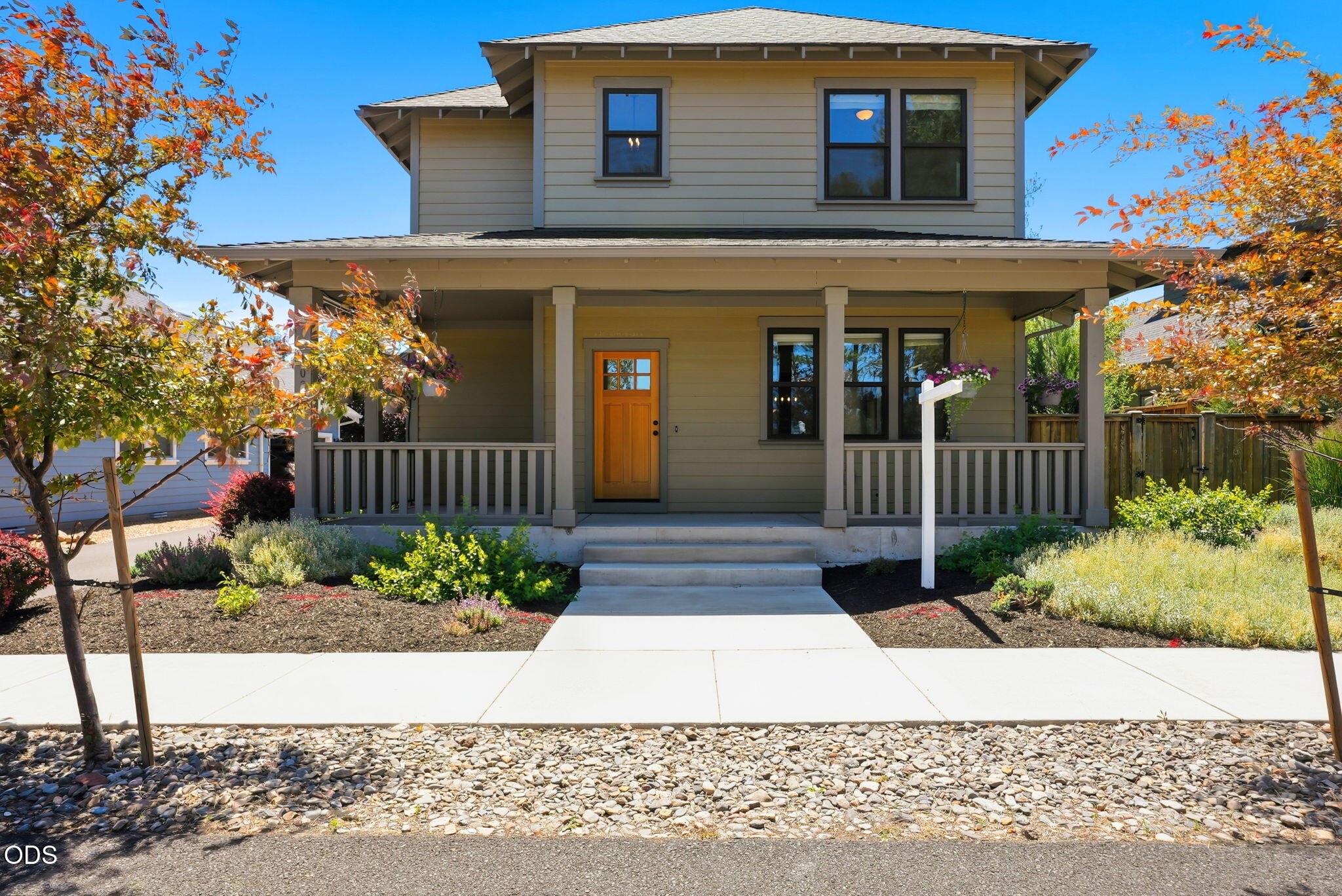 1035 E Horse Back Trail — photo