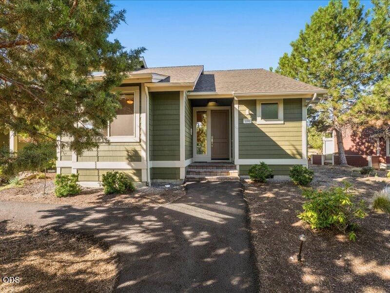 1395 Highland View Loop — photo
