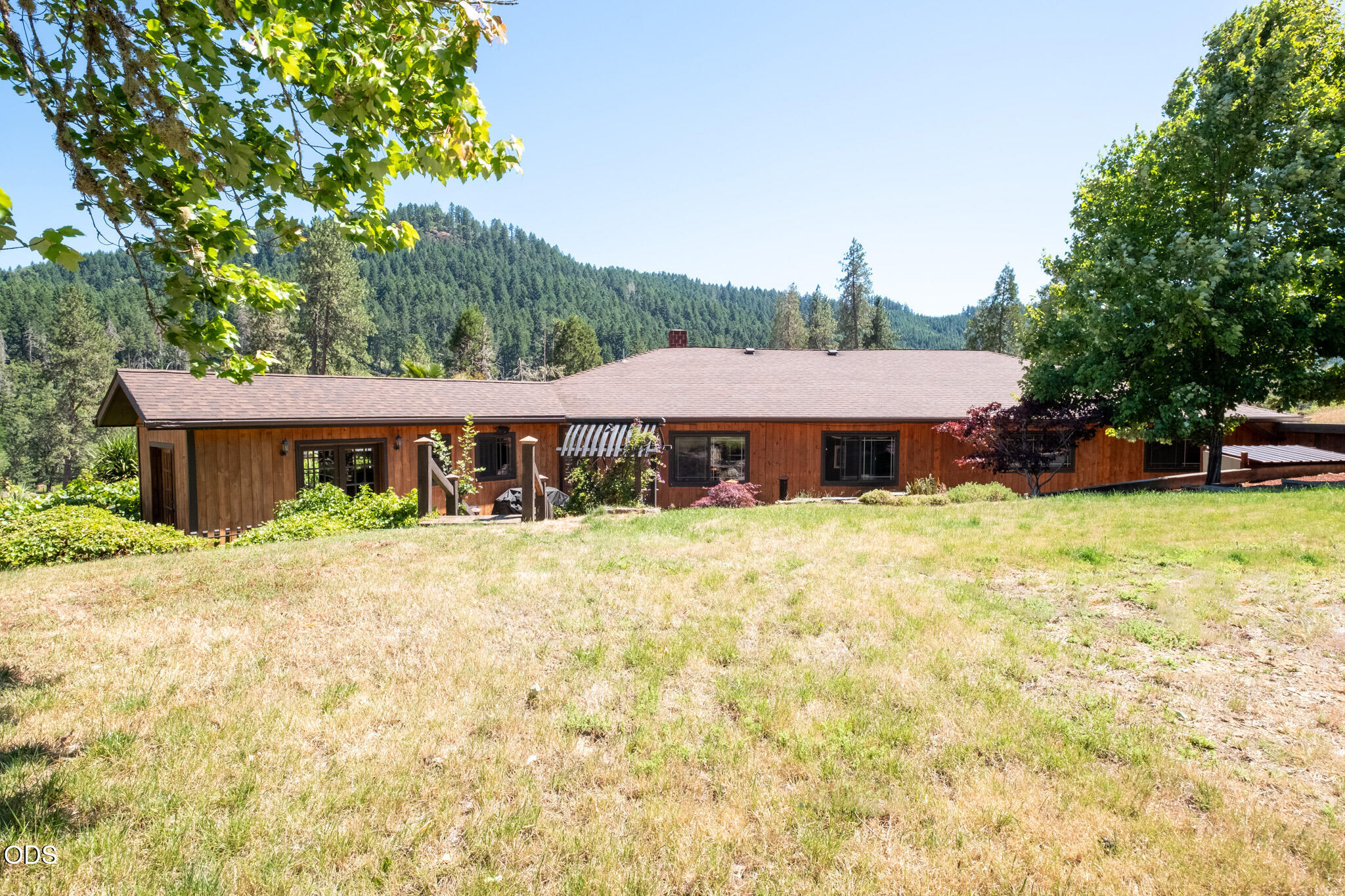 1329 Larson Road — photo