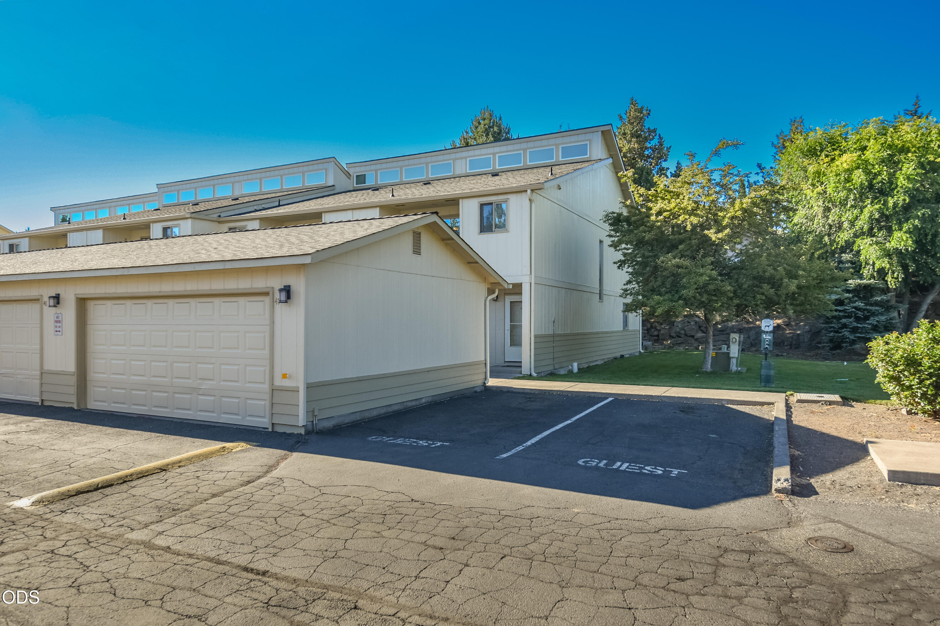 1050 NE Butler Market Road, Apt 47 — photo