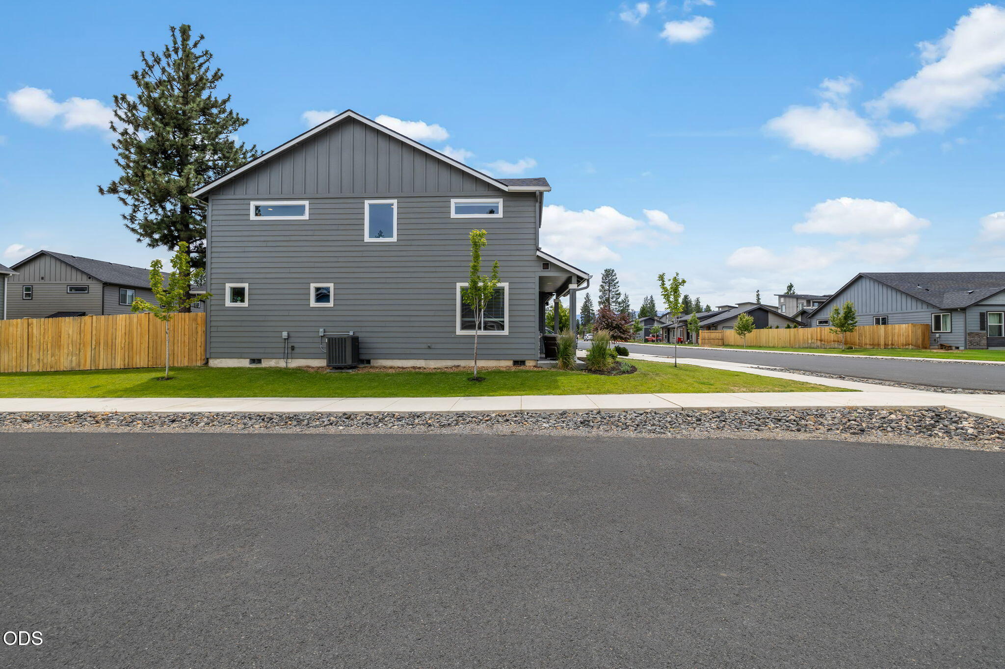 774 N Reed Street, Sisters, OR 97759 — photo 3