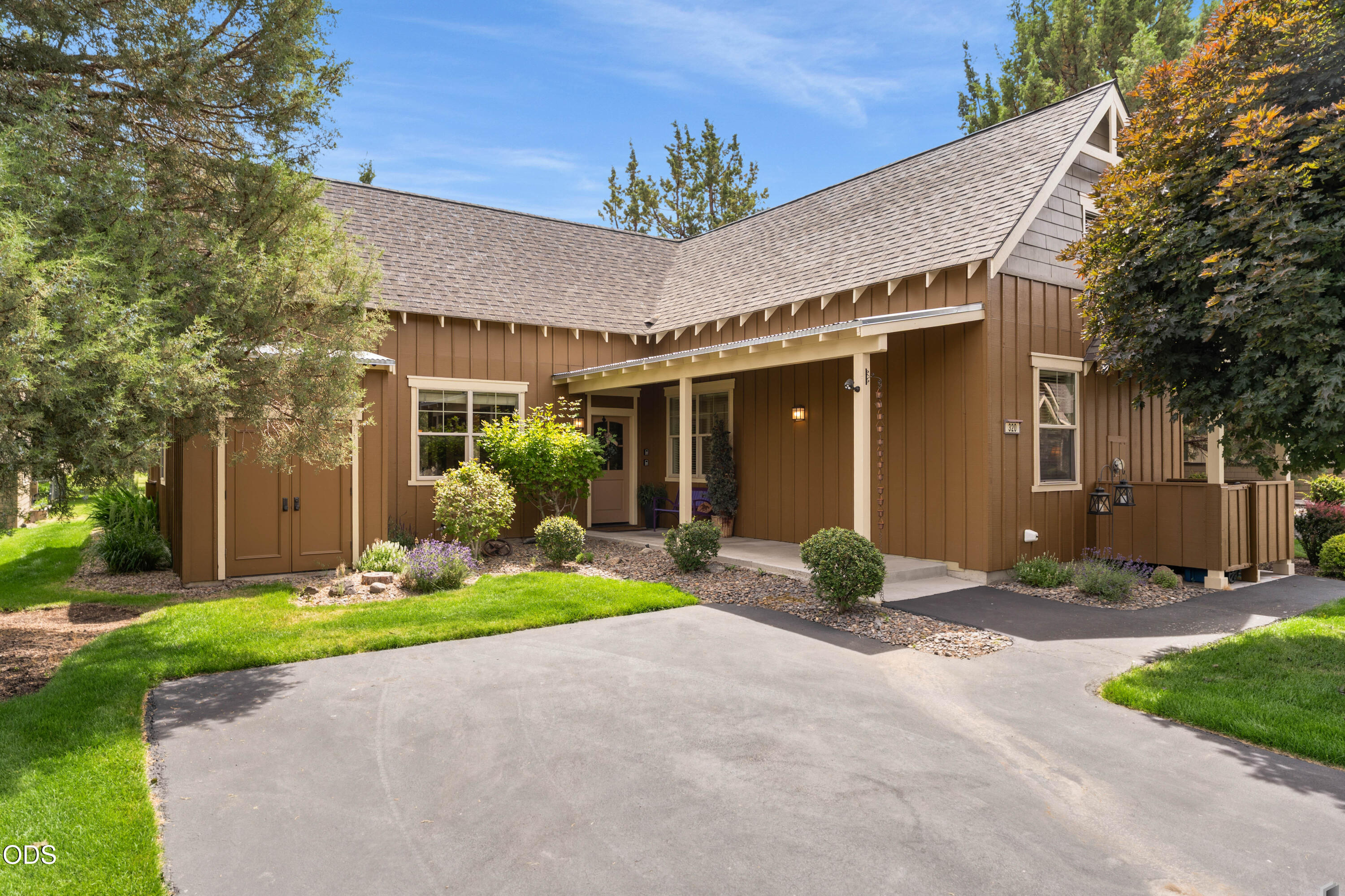 320 Split Rail Lane — photo