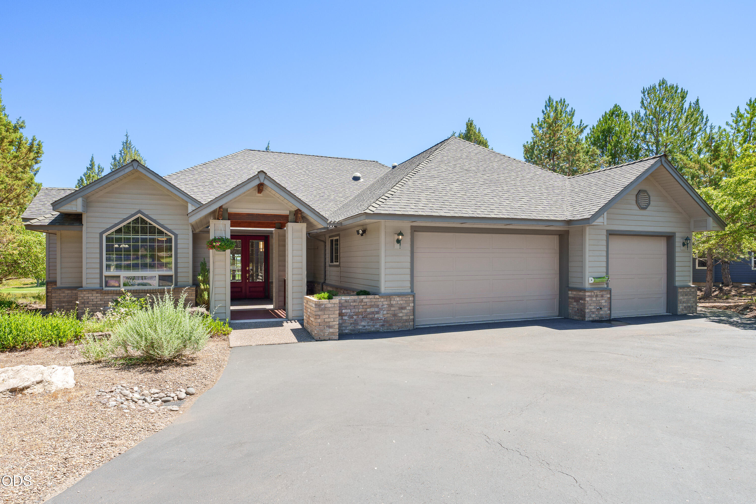 474 Tanager Drive — photo
